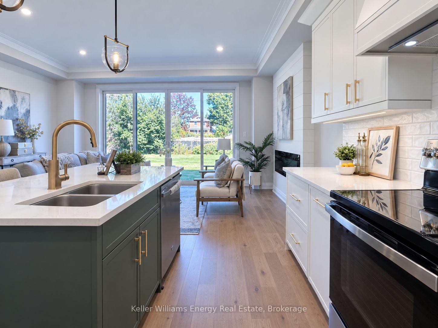 Photo 9 of 127 Hickory Street N, Whitby, Downtown Whitby — HOMEH