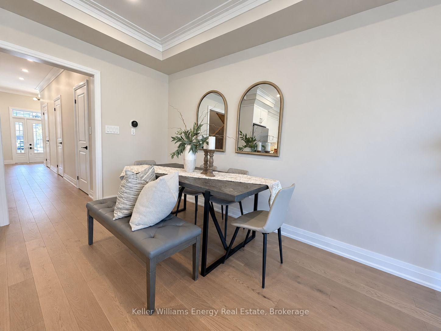 Photo 13 of 127 Hickory Street N, Whitby, Downtown Whitby — HOMEH