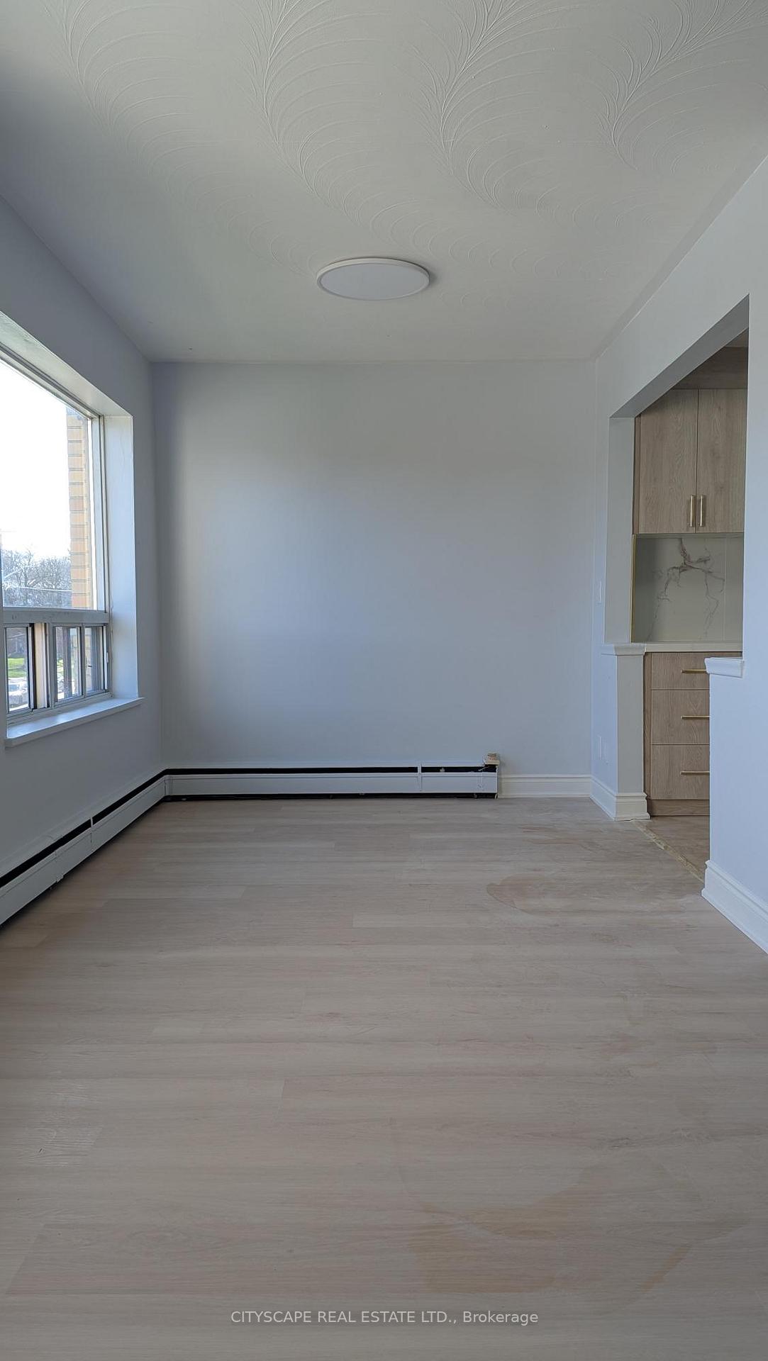Photo 9 of Unit 9, 286 Saguenay Avenue, Oshawa, McLaughlin — HOMEH