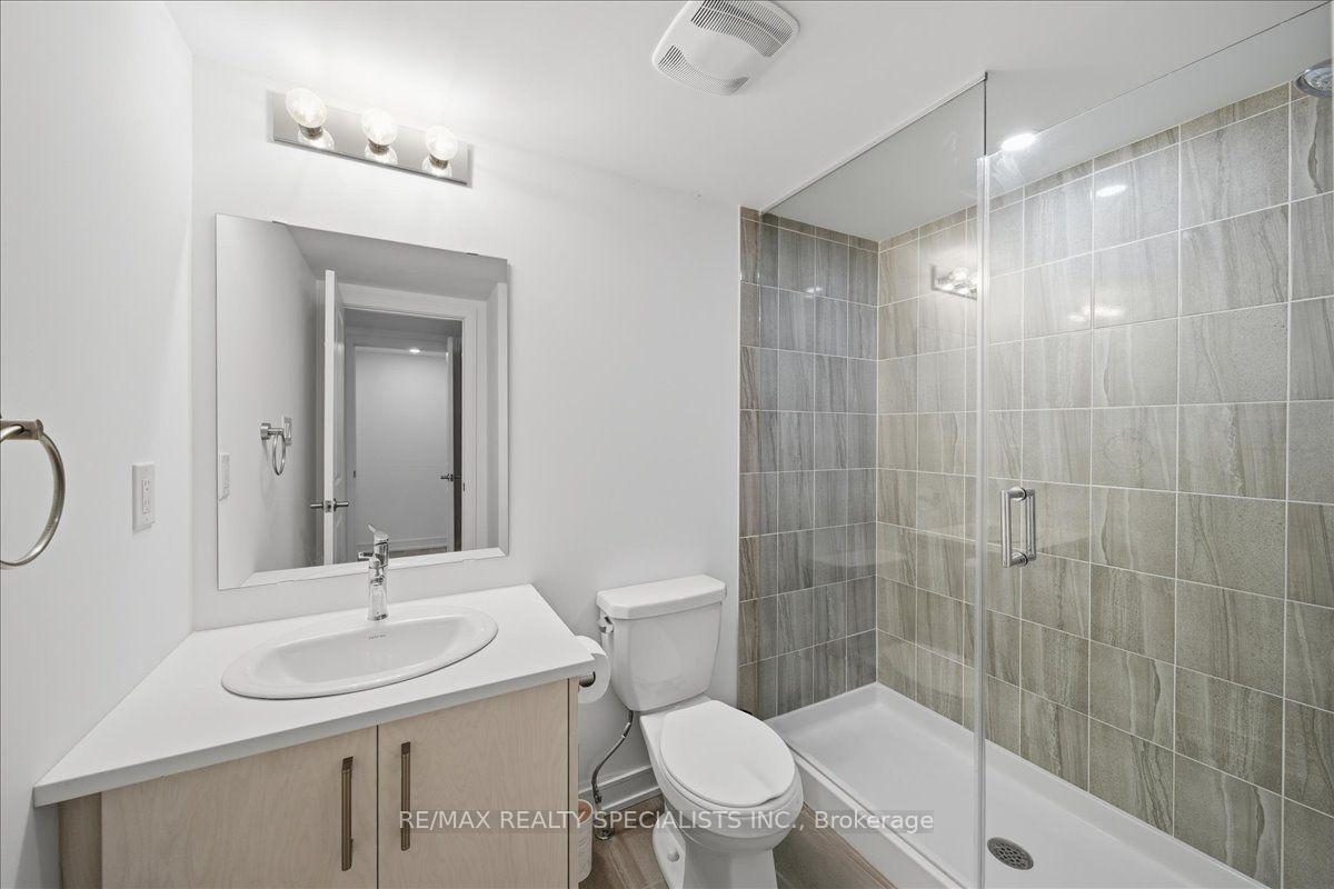 Photo 12 of 32 Magnolia Lane, Barrie, Innis-Shore — HOMEH