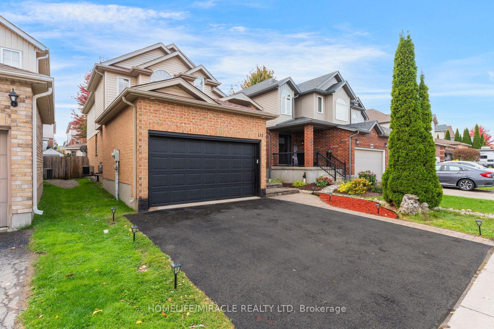 Photo 3 of 133 Steepleridge Street, Kitchener, Doon South — HOMEH