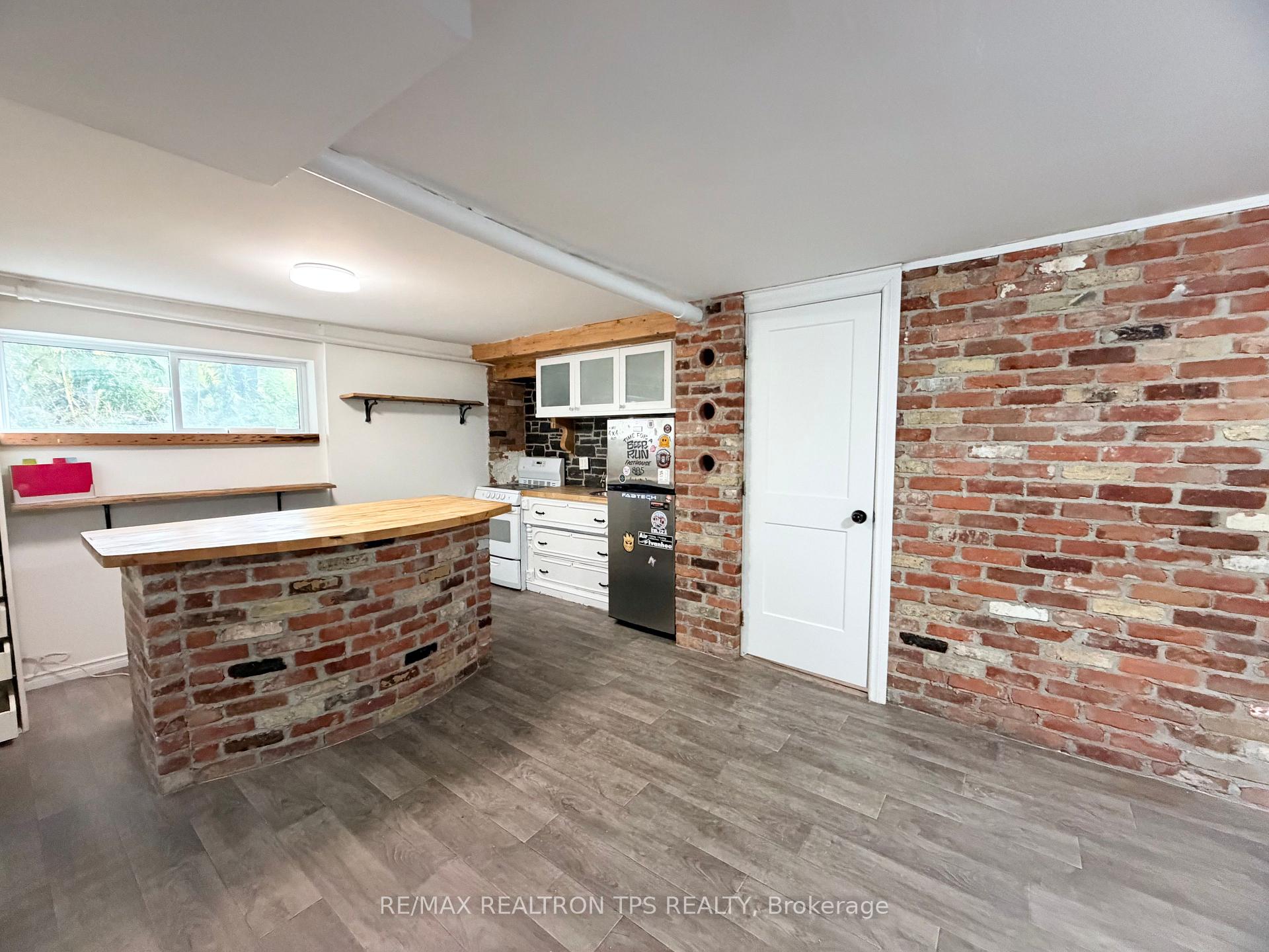 Photo 3 of Unit 2, 54 Lawson Road, Clarington, Courtice — HOMEH