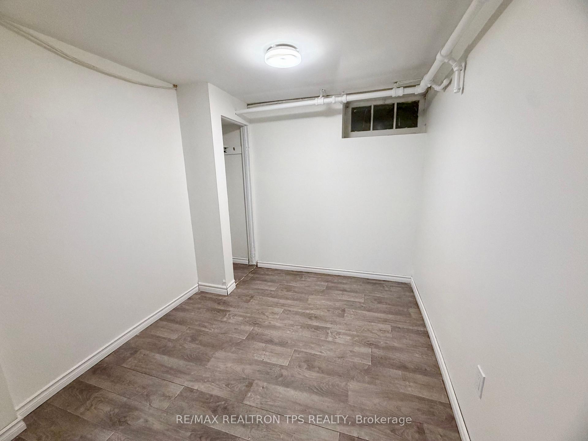 Photo 5 of Unit 2, 54 Lawson Road, Clarington, Courtice — HOMEH