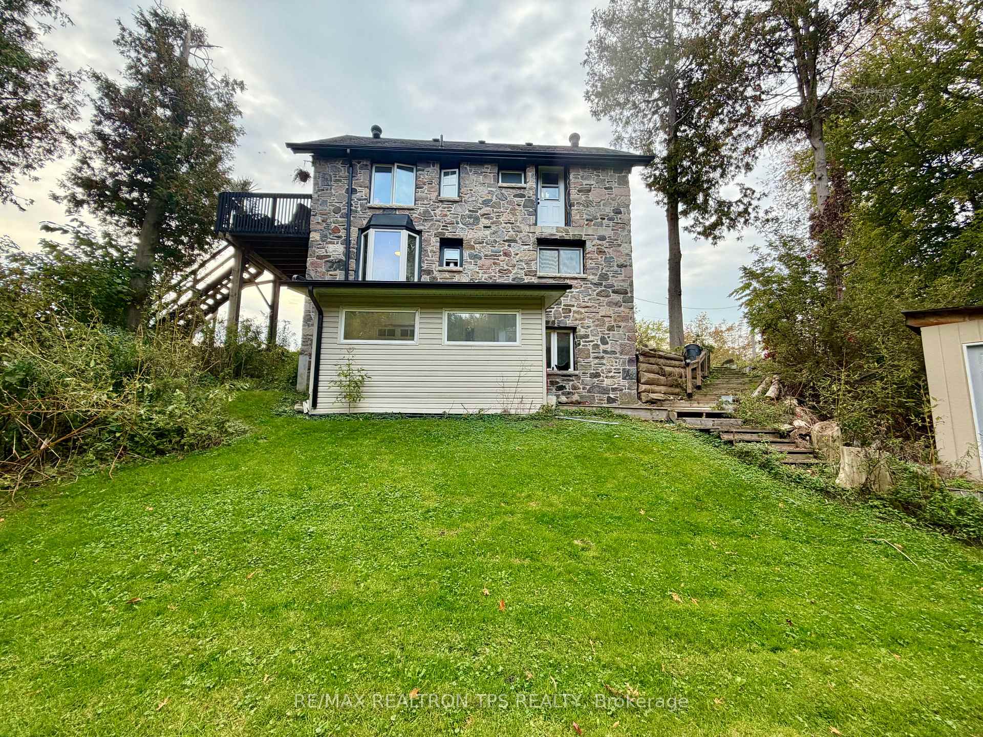 Photo 9 of Unit 2, 54 Lawson Road, Clarington, Courtice — HOMEH