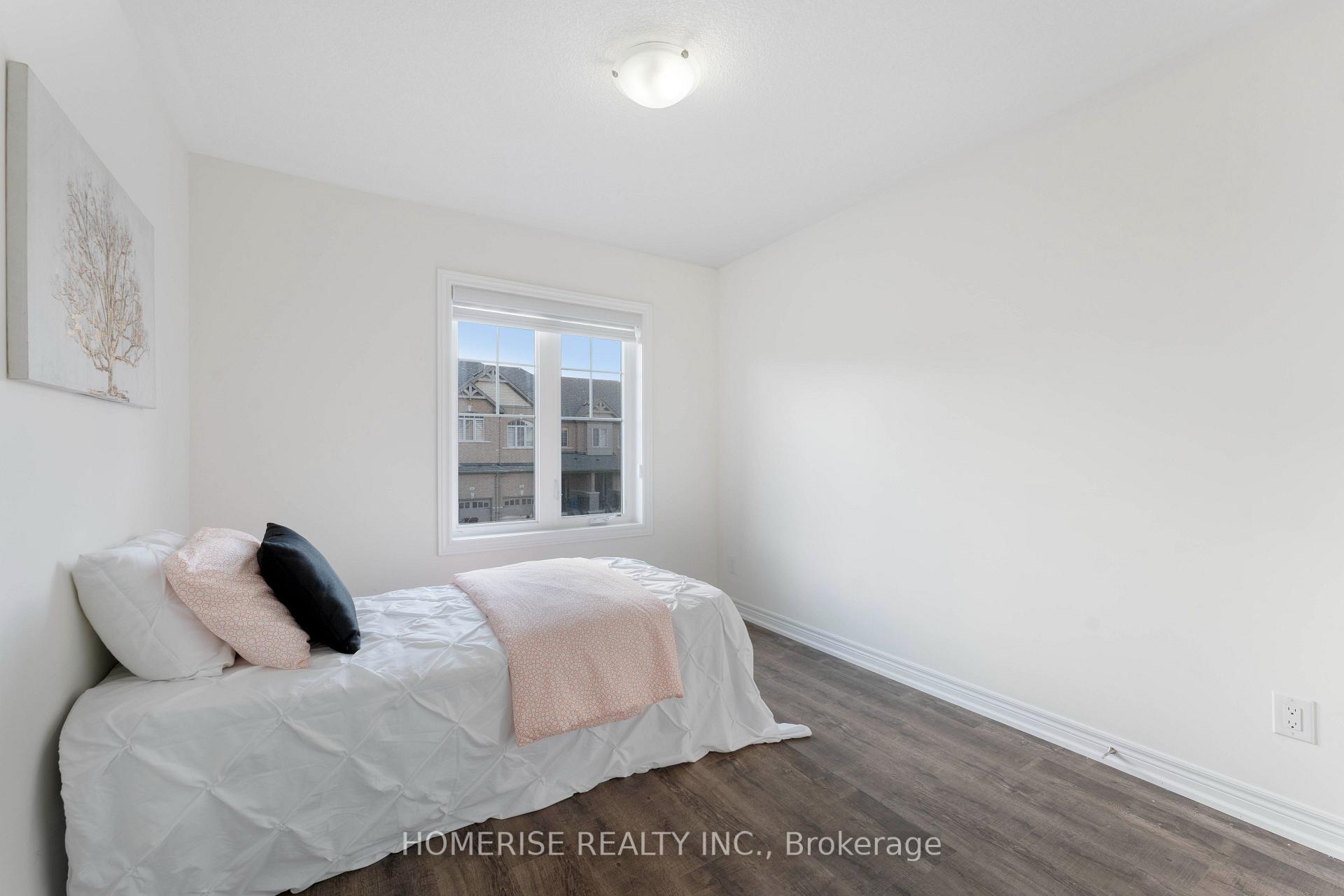 Photo 15 of 29 Roywood Street, Kitchener, Huron Park — HOMEH