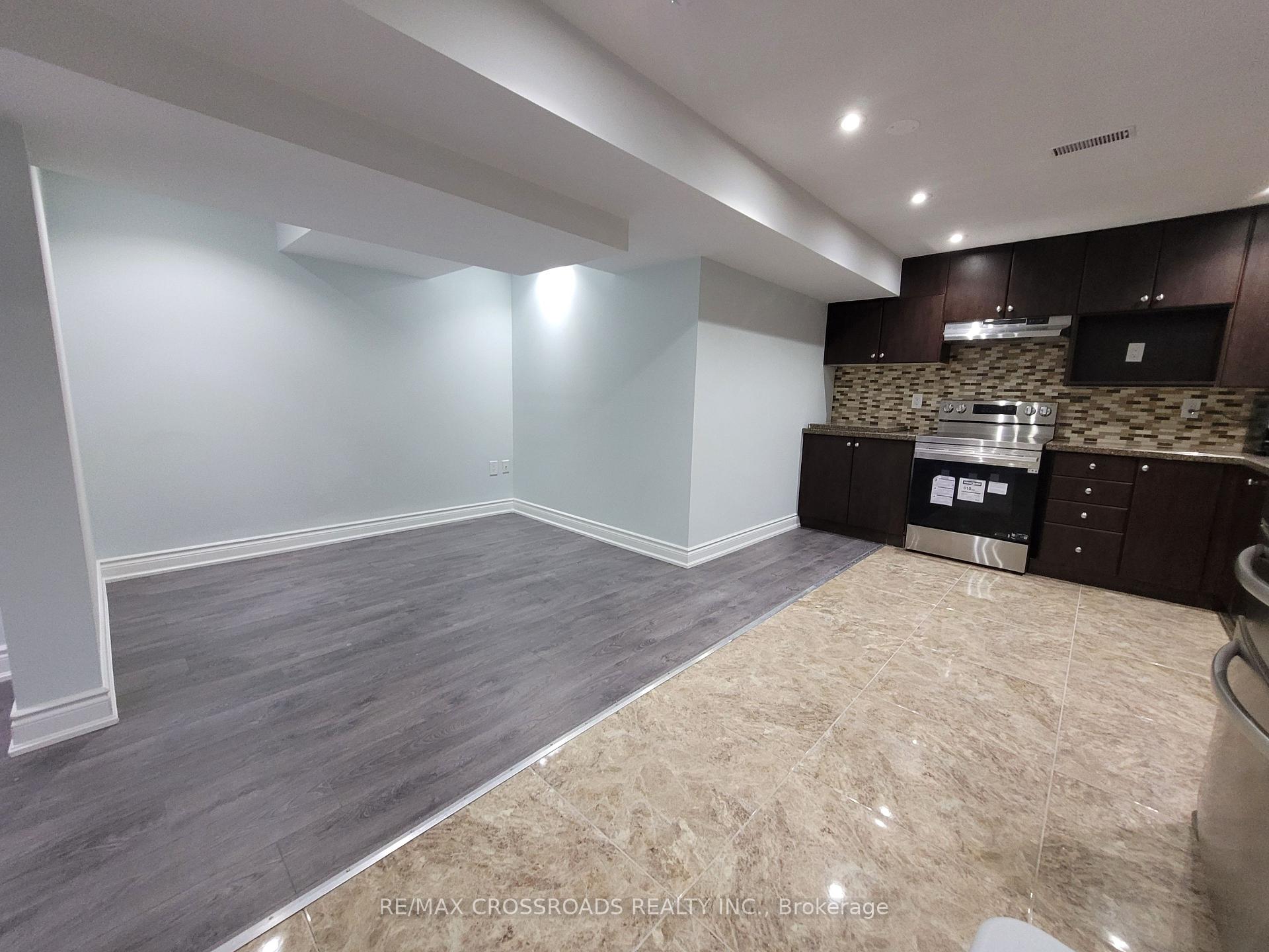 Photo 6 of Unit Lower, 157 Antorisa Avenue, Vaughan, Vellore Village — HOMEH
