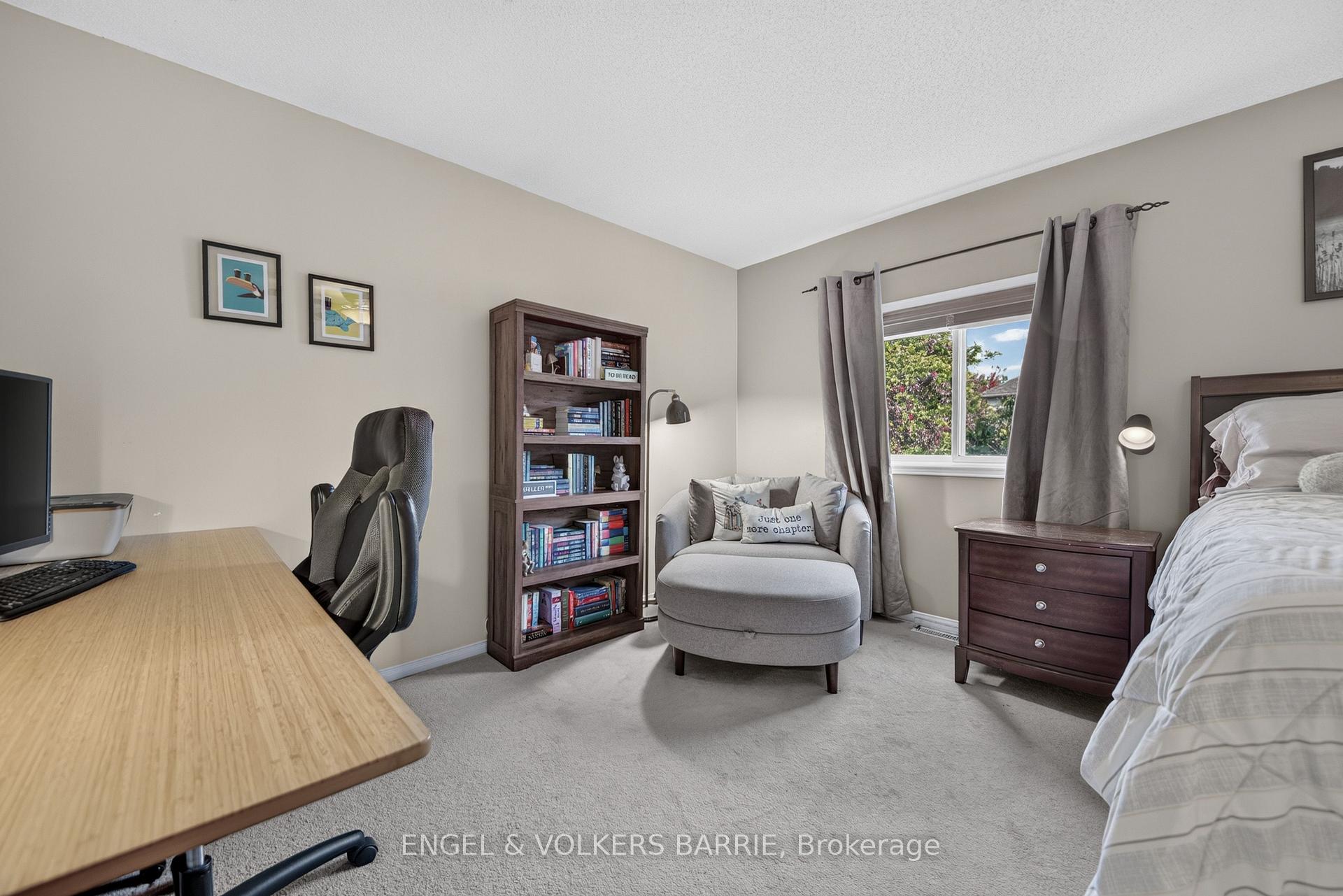 Photo 17 of 40 Willow Drive, Barrie, Holly — HOMEH