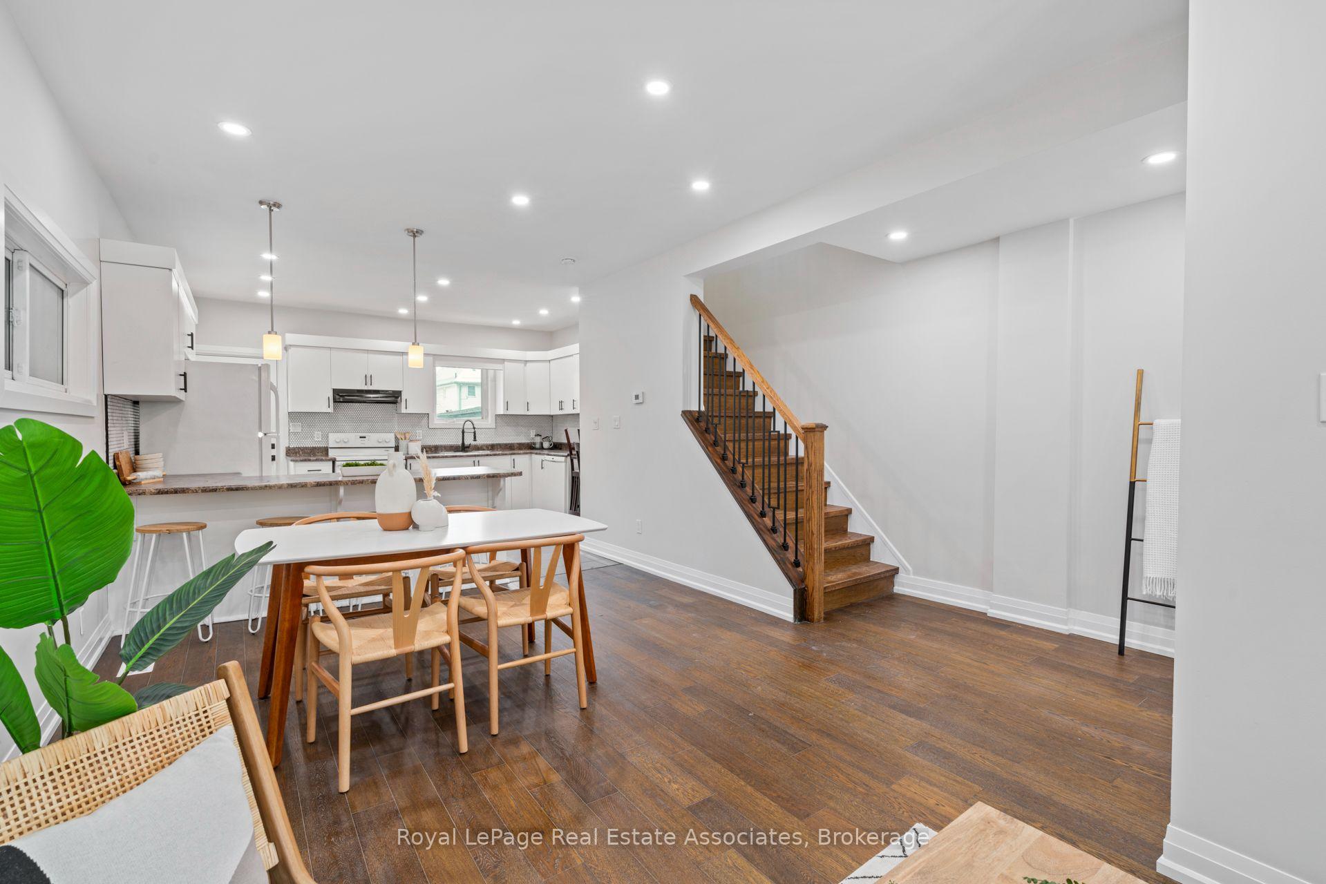 Photo 5 of Unit Upper, 23 Somerset Avenue, Hamilton, Stipley — HOMEH