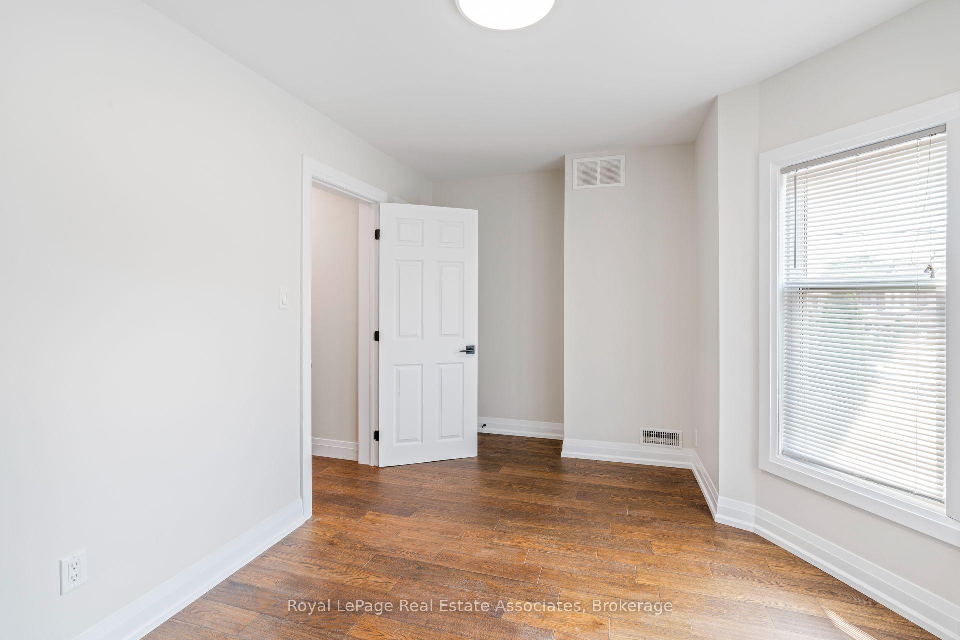 Photo 12 of Unit Upper, 23 Somerset Avenue, Hamilton, Stipley — HOMEH