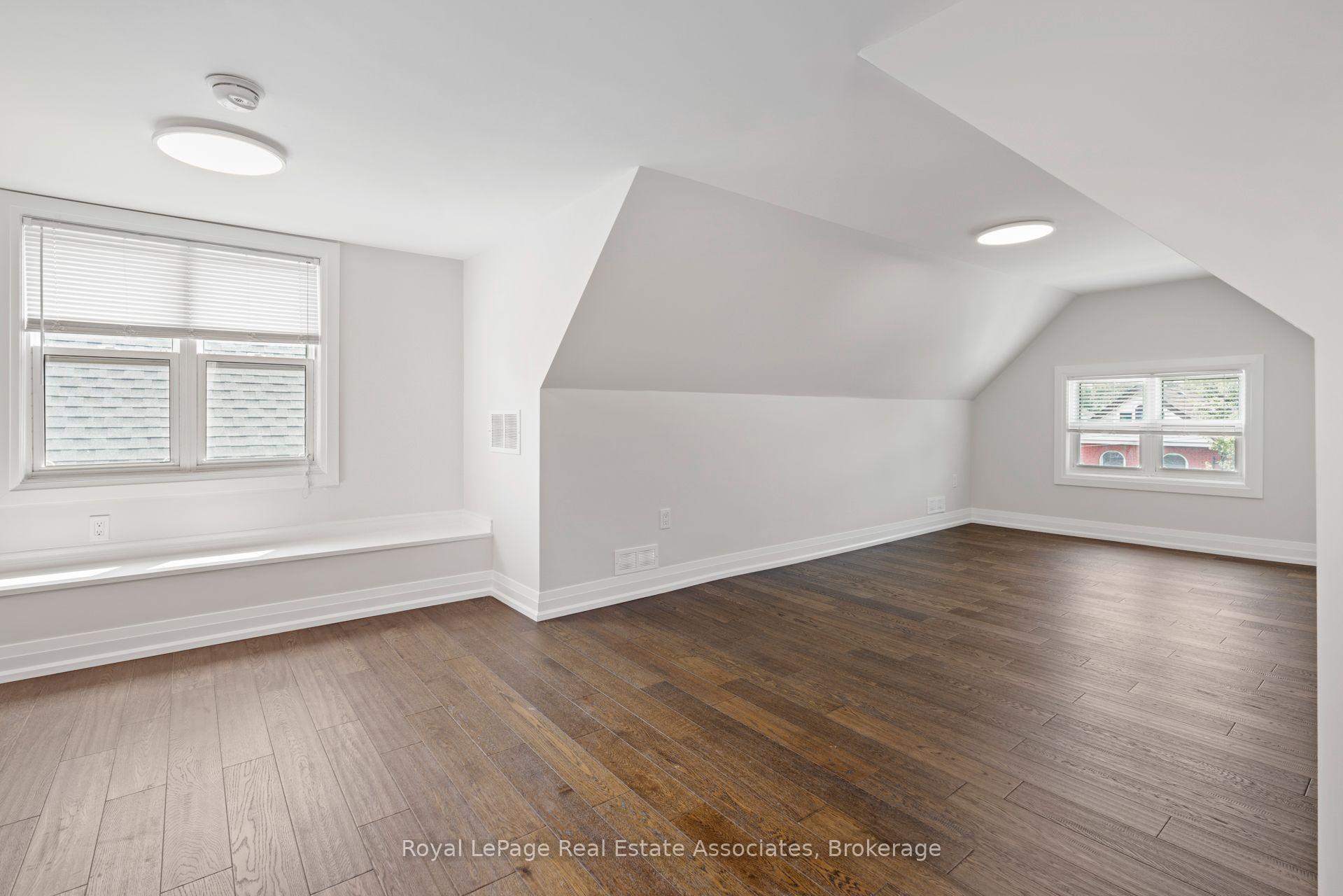 Photo 18 of Unit Upper, 23 Somerset Avenue, Hamilton, Stipley — HOMEH