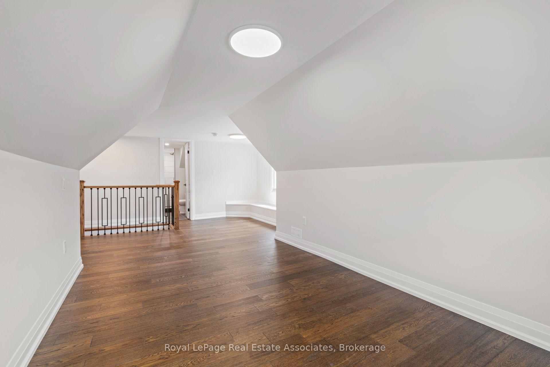 Photo 21 of Unit Upper, 23 Somerset Avenue, Hamilton, Stipley — HOMEH