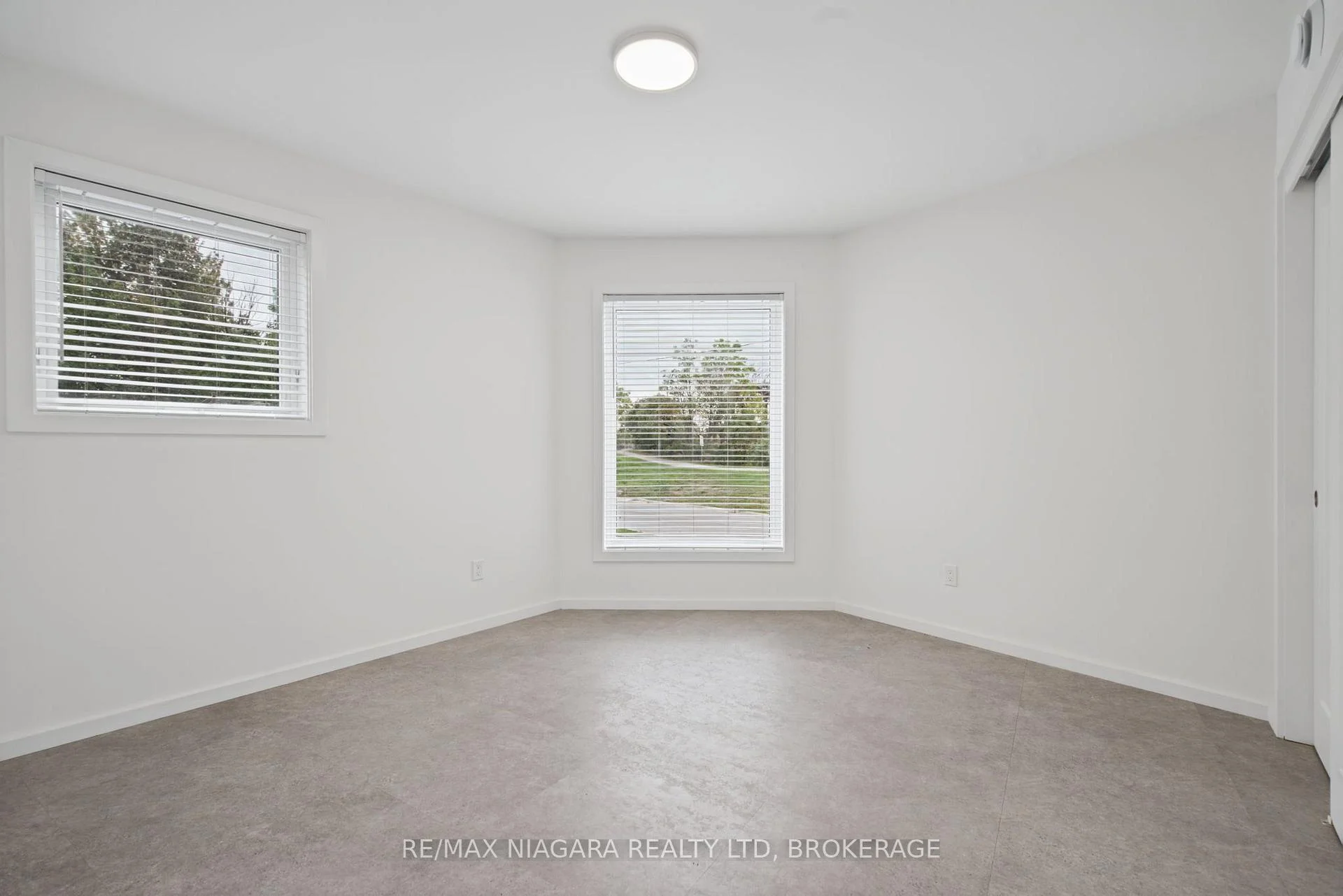 Photo 14 of 89 Sixth Street, Welland, Lincoln/Crowland — HOMEH