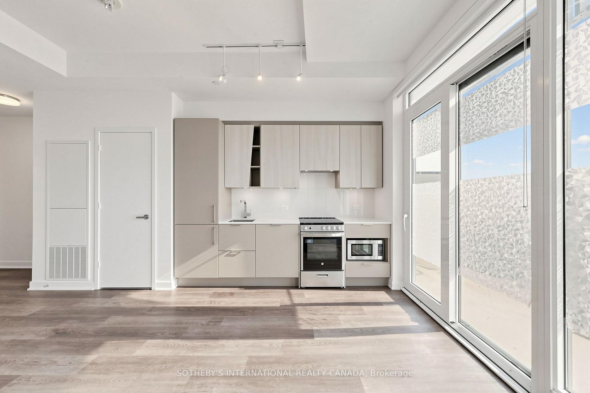 Photo 9 of Unit 1809, 3900 Confederation Parkway, Mississauga, City Centre — HOMEH