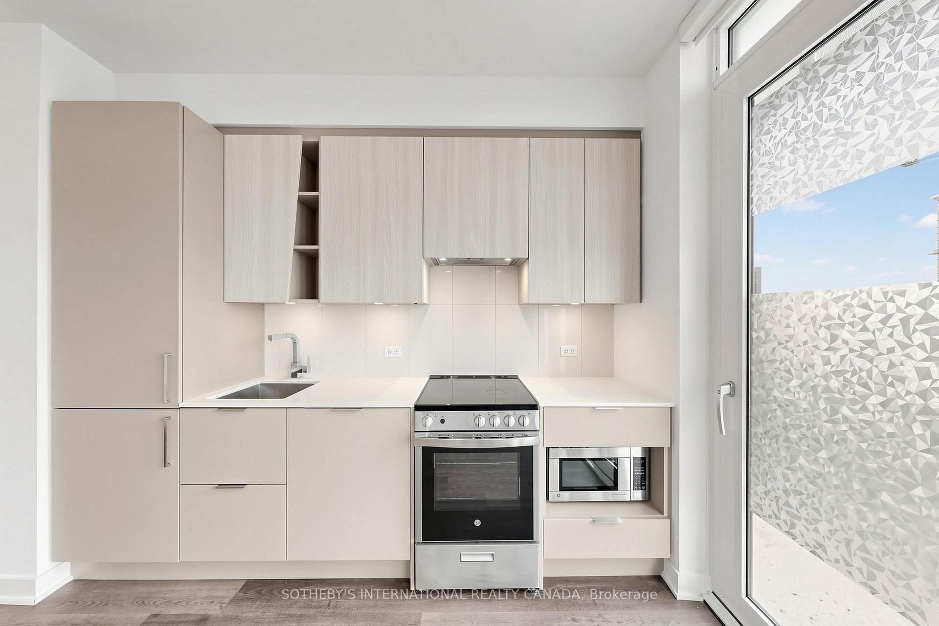 Photo 10 of Unit 1809, 3900 Confederation Parkway, Mississauga, City Centre — HOMEH