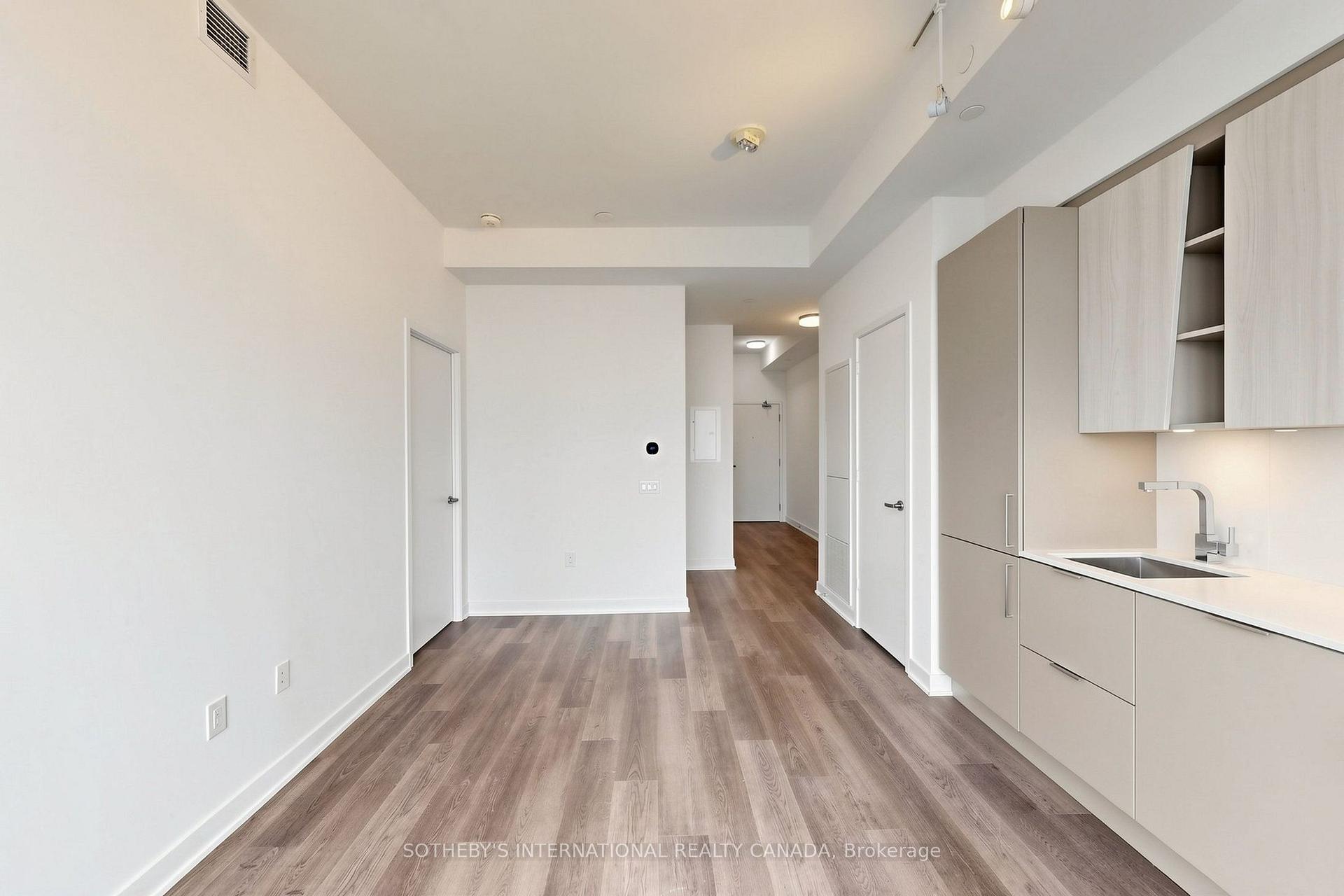Photo 12 of Unit 1809, 3900 Confederation Parkway, Mississauga, City Centre — HOMEH