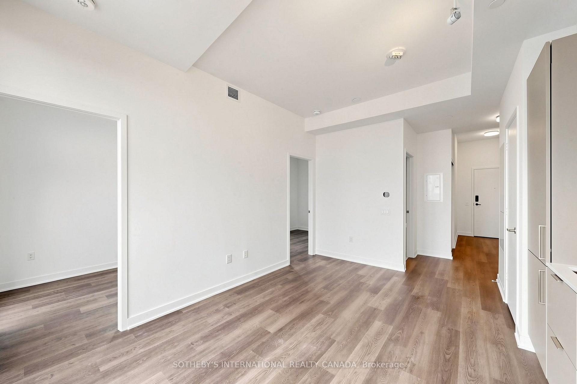 Photo 13 of Unit 1809, 3900 Confederation Parkway, Mississauga, City Centre — HOMEH