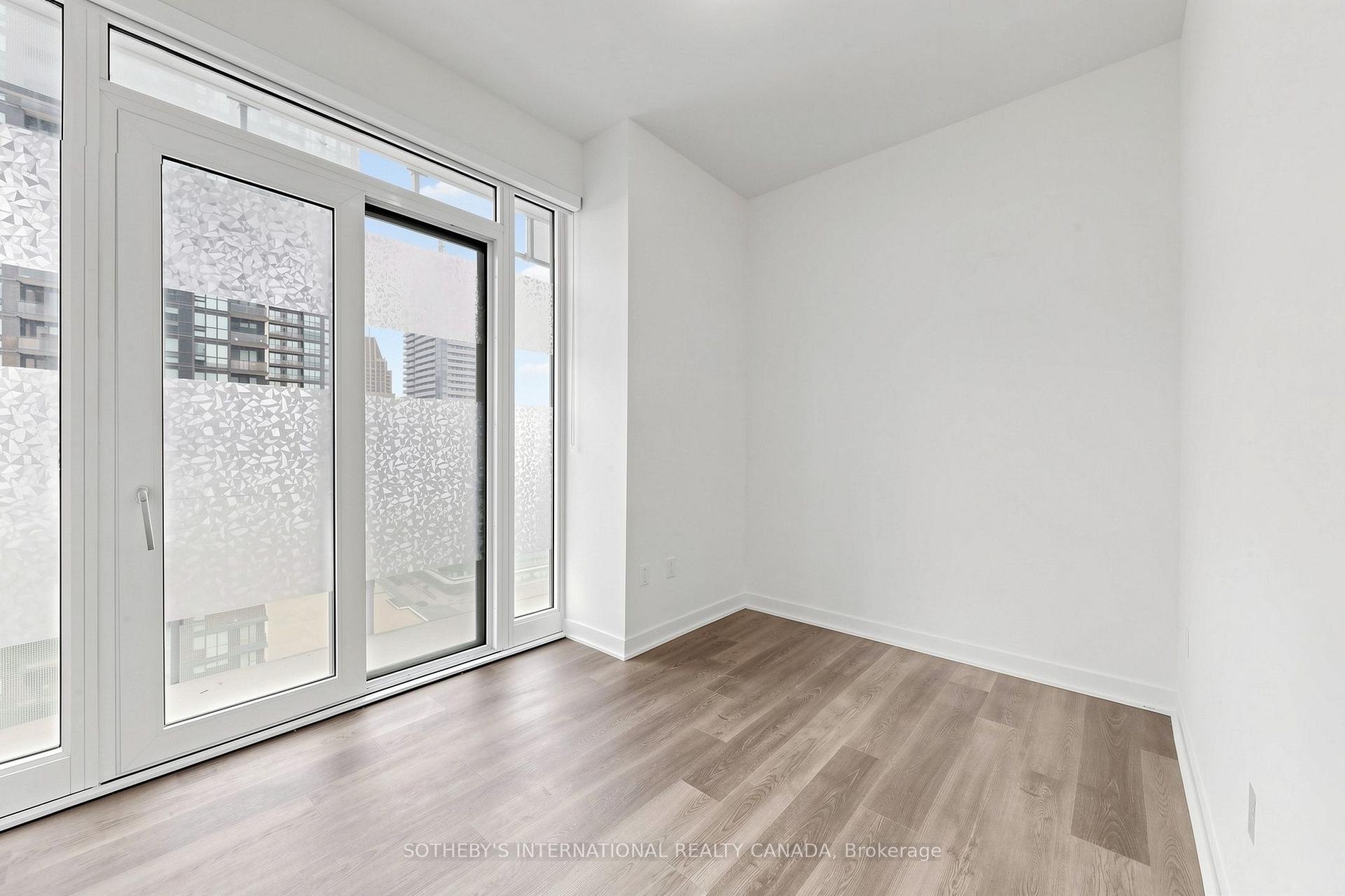 Photo 19 of Unit 1809, 3900 Confederation Parkway, Mississauga, City Centre — HOMEH