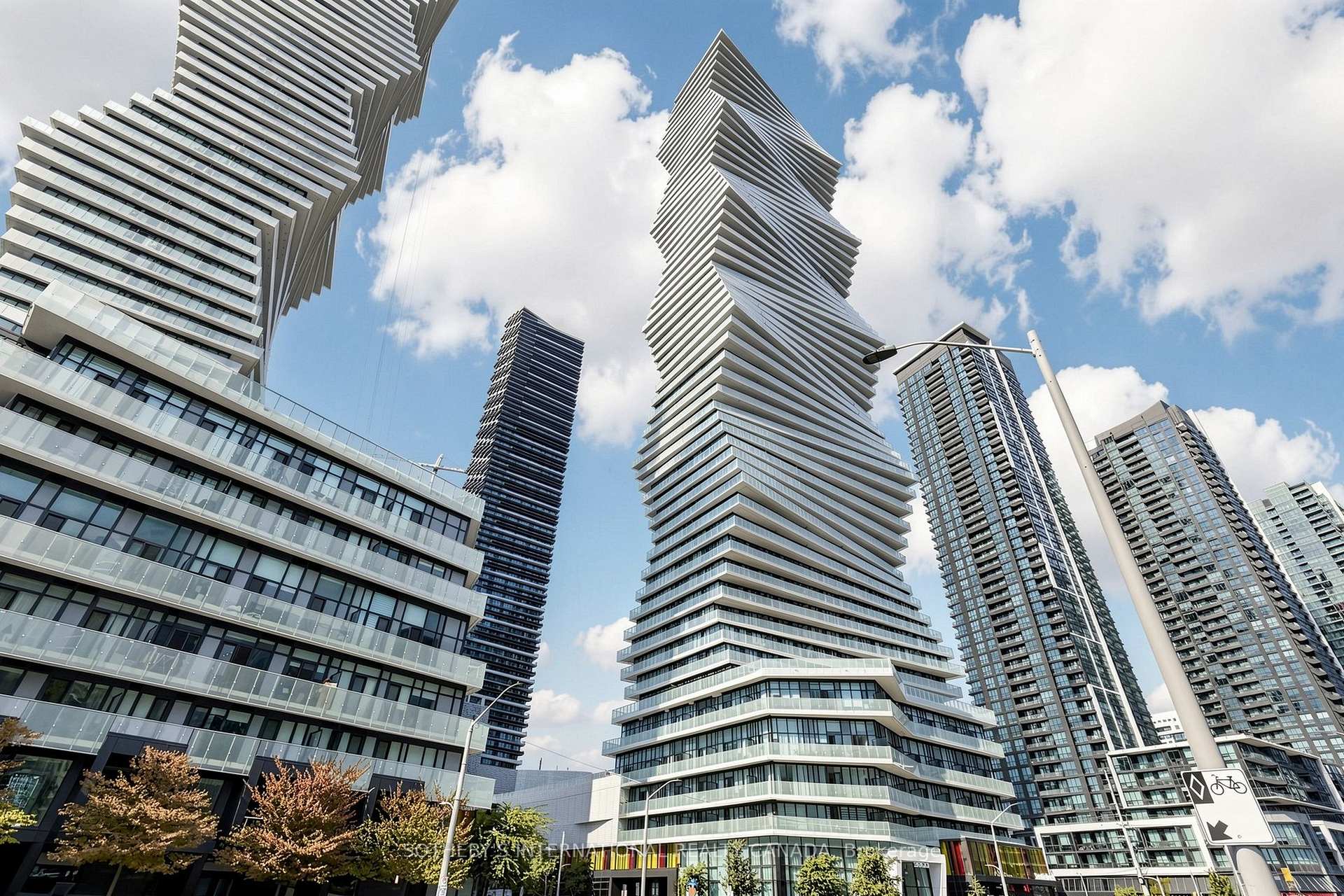 Photo 64 of Unit 1809, 3900 Confederation Parkway, Mississauga, City Centre — HOMEH