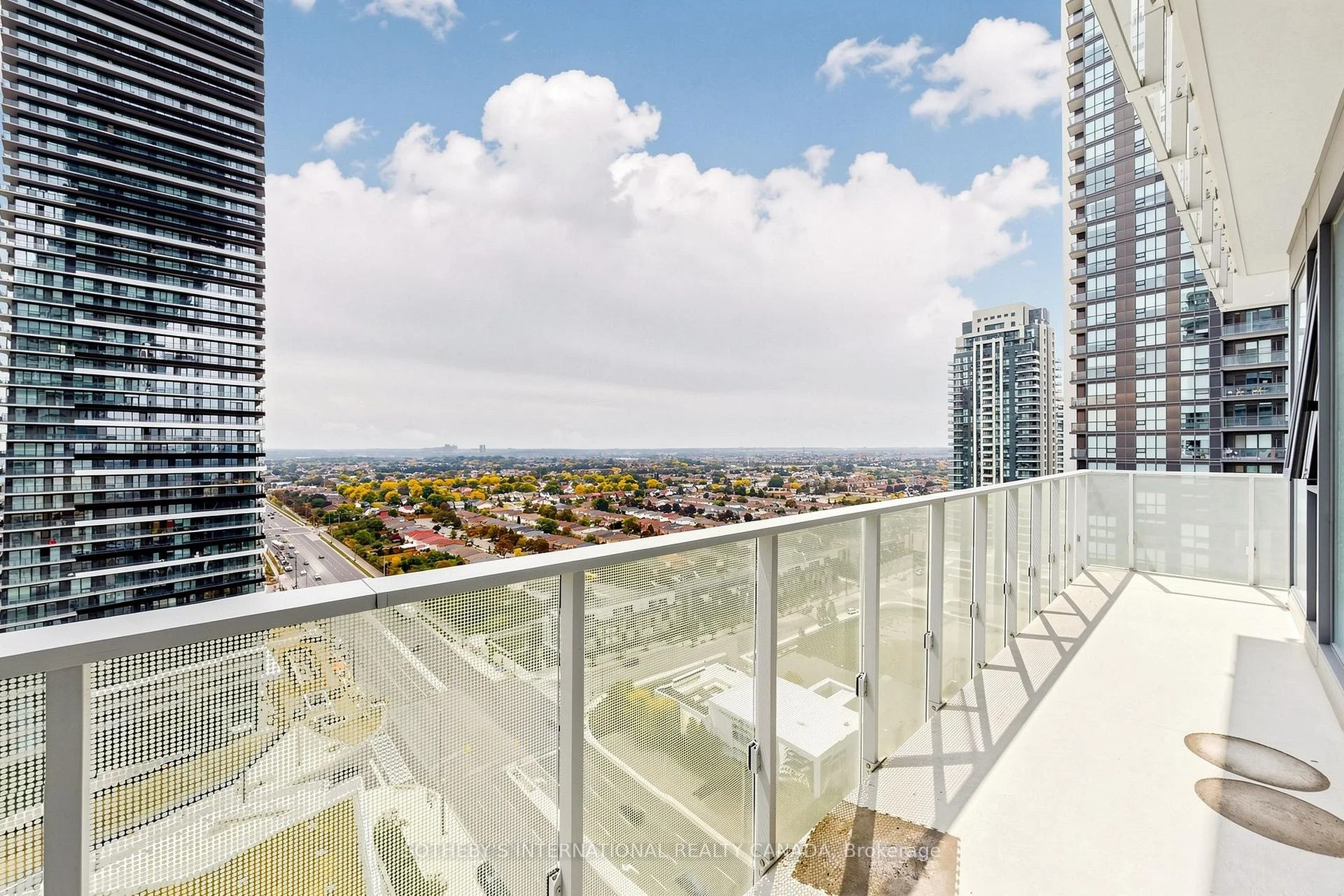 Photo 31 of Unit 1809, 3900 Confederation Parkway, Mississauga, City Centre — HOMEH