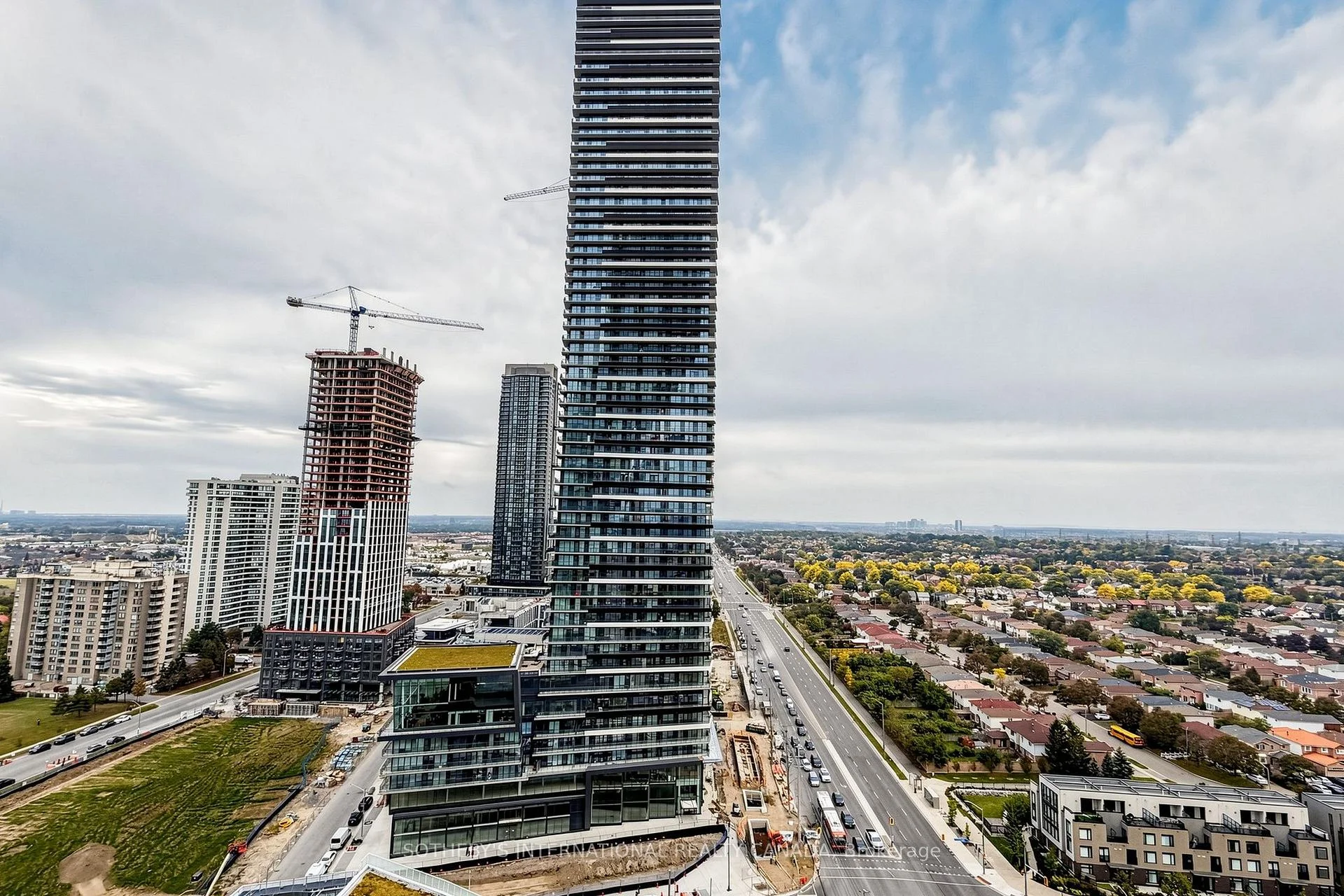 Photo 41 of Unit 1809, 3900 Confederation Parkway, Mississauga, City Centre — HOMEH