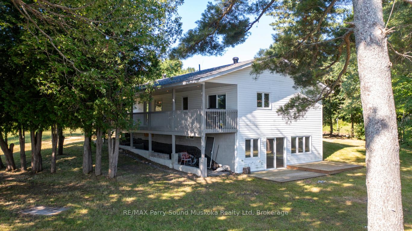 Photo 6 of 149 William Street, Parry Sound — HOMEH