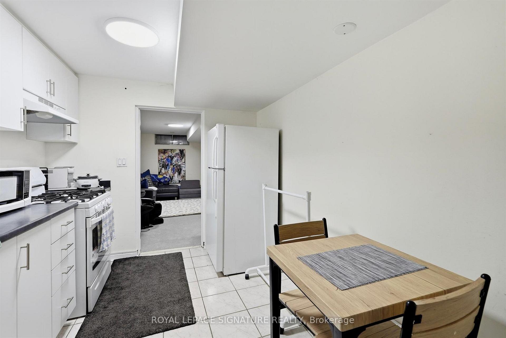 Photo 39 of 46 Hendrick Avenue, Toronto, Wychwood — HOMEH