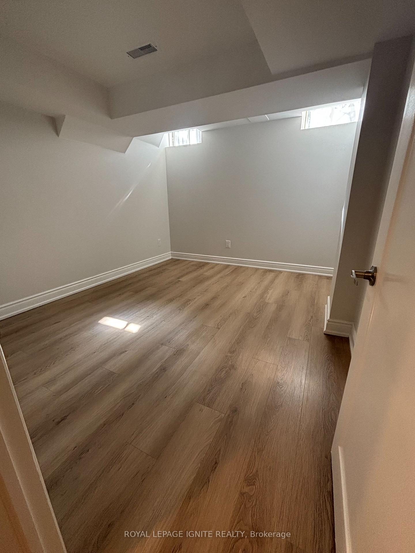 Photo 2 of Unit Bsmt, 37 Camino Drive, Vaughan, Vellore Village — HOMEH