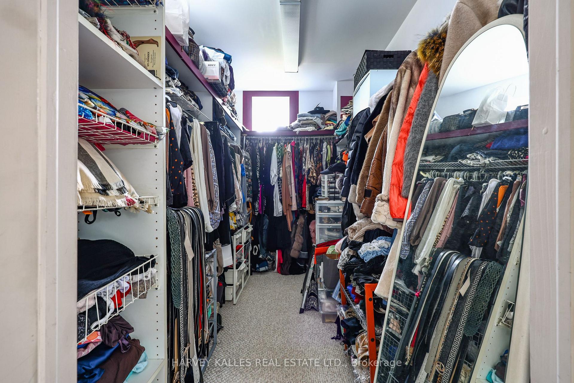 Photo 32 of 90 Berkinshaw Crescent, North York, Banbury-Don Mills — HOMEH
