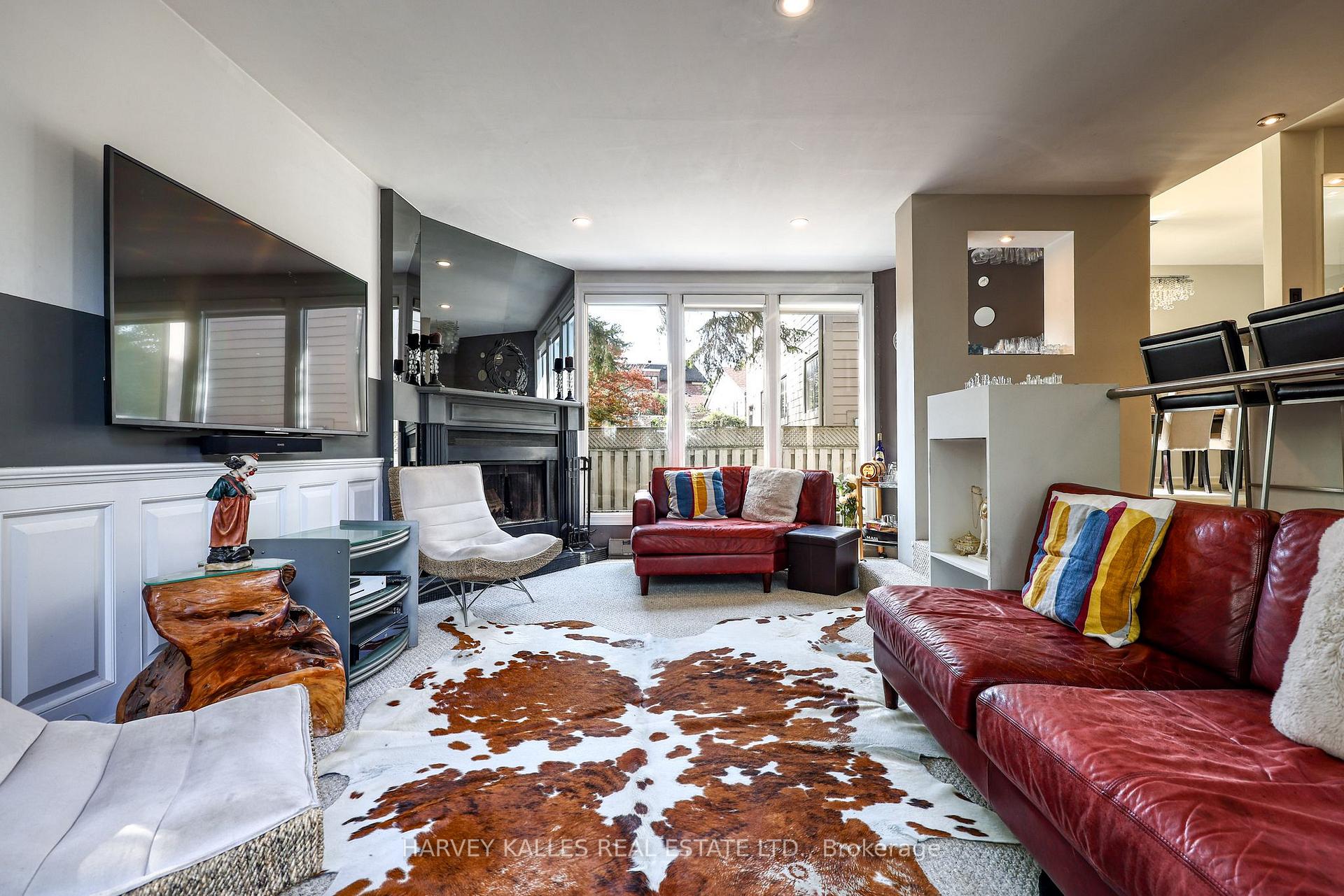 Photo 41 of 90 Berkinshaw Crescent, North York, Banbury-Don Mills — HOMEH