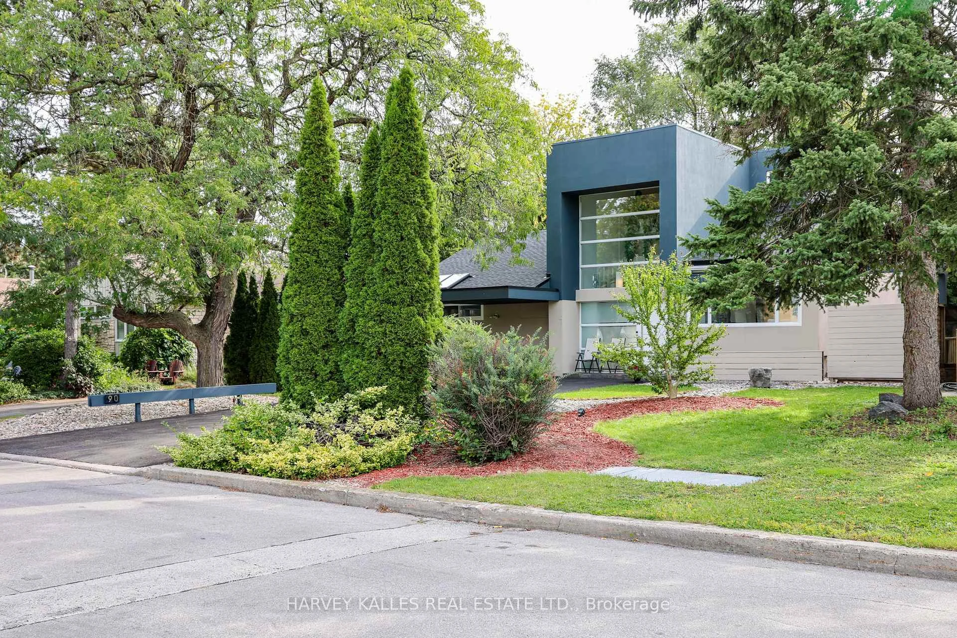 Photo 1 of 90 Berkinshaw Crescent, North York, Banbury-Don Mills — HOMEH
