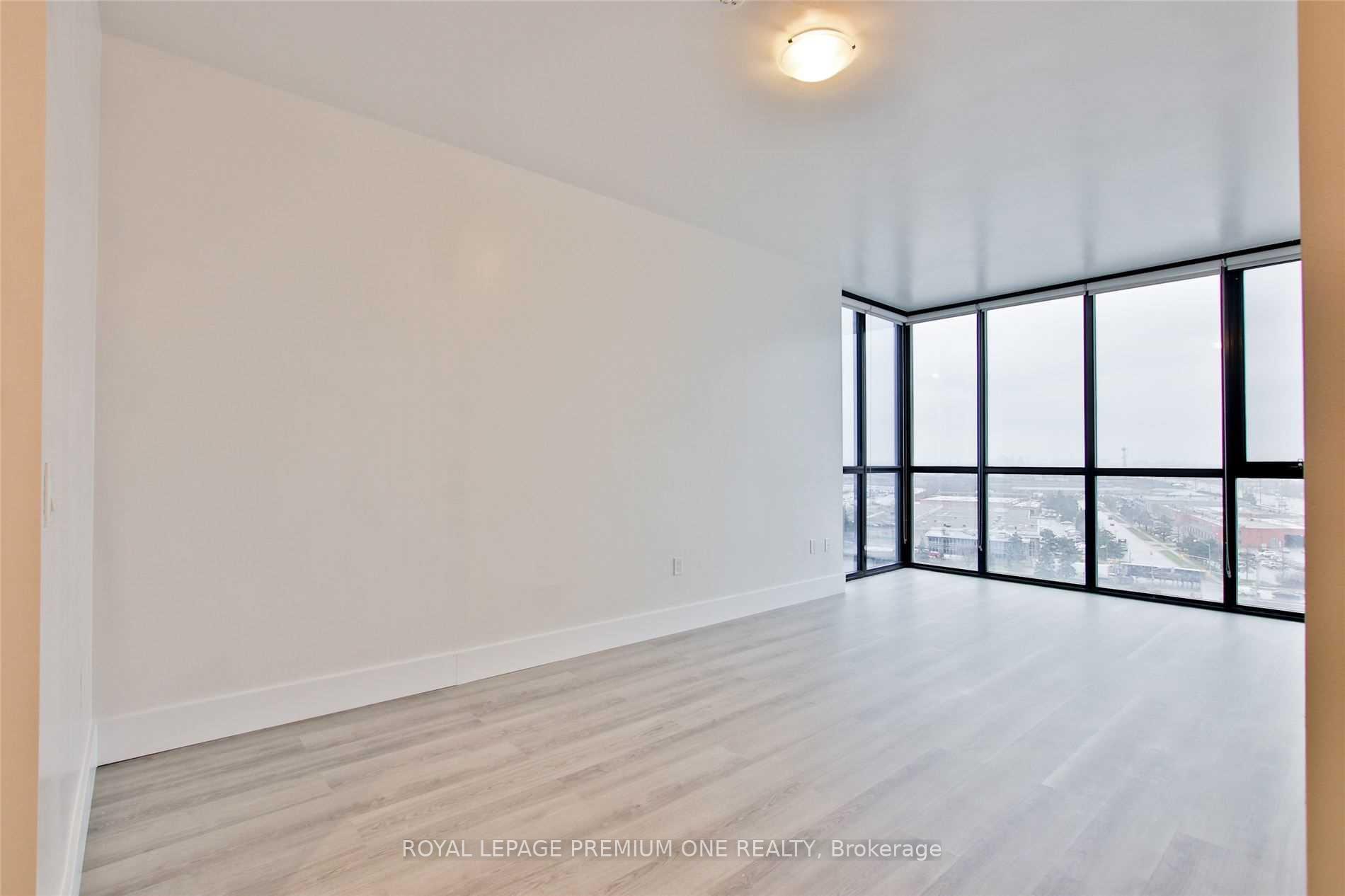 Photo 9 of Unit 1409, 2916 Highway 7 Road, Vaughan, Concord — HOMEH