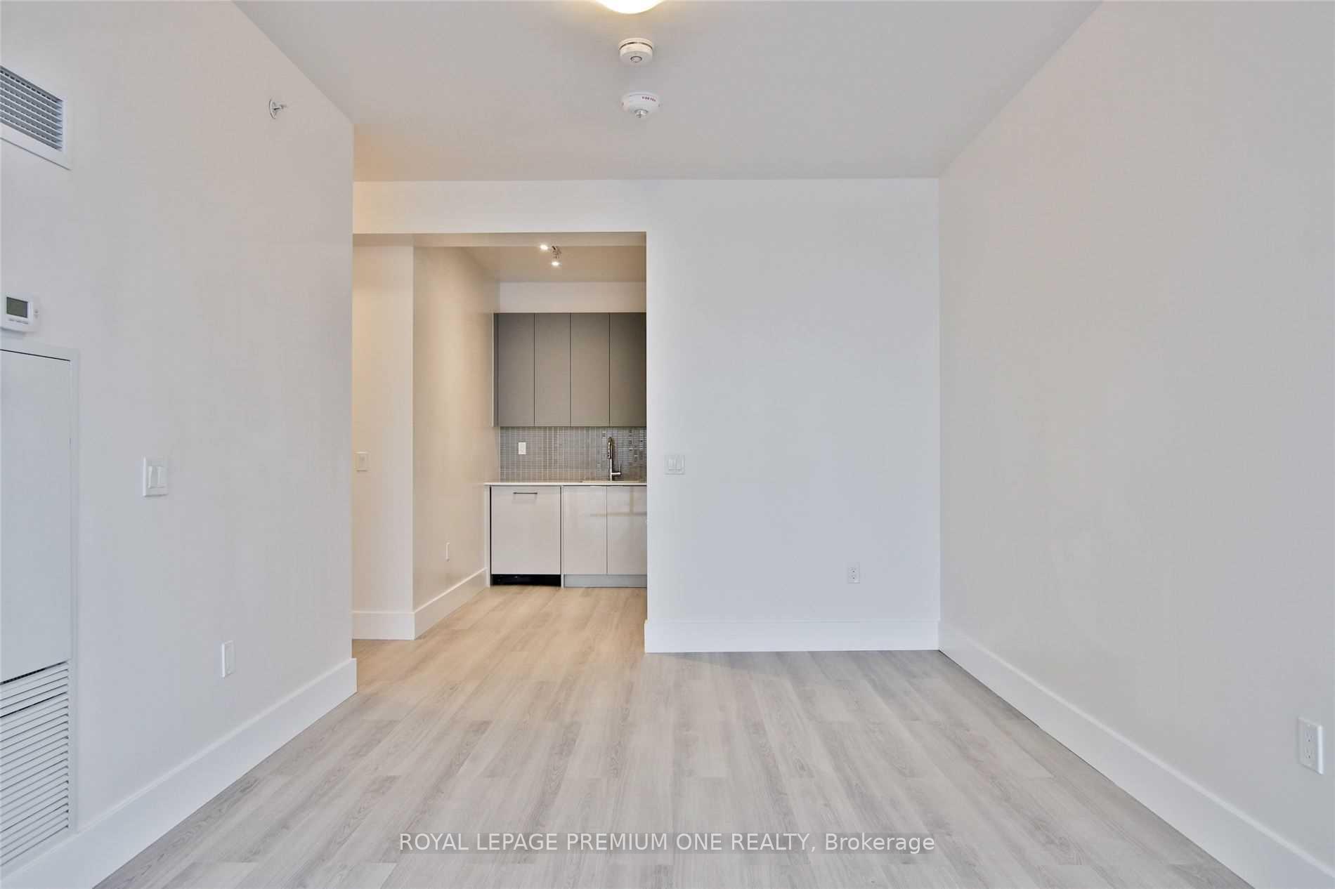 Photo 10 of Unit 1409, 2916 Highway 7 Road, Vaughan, Concord — HOMEH
