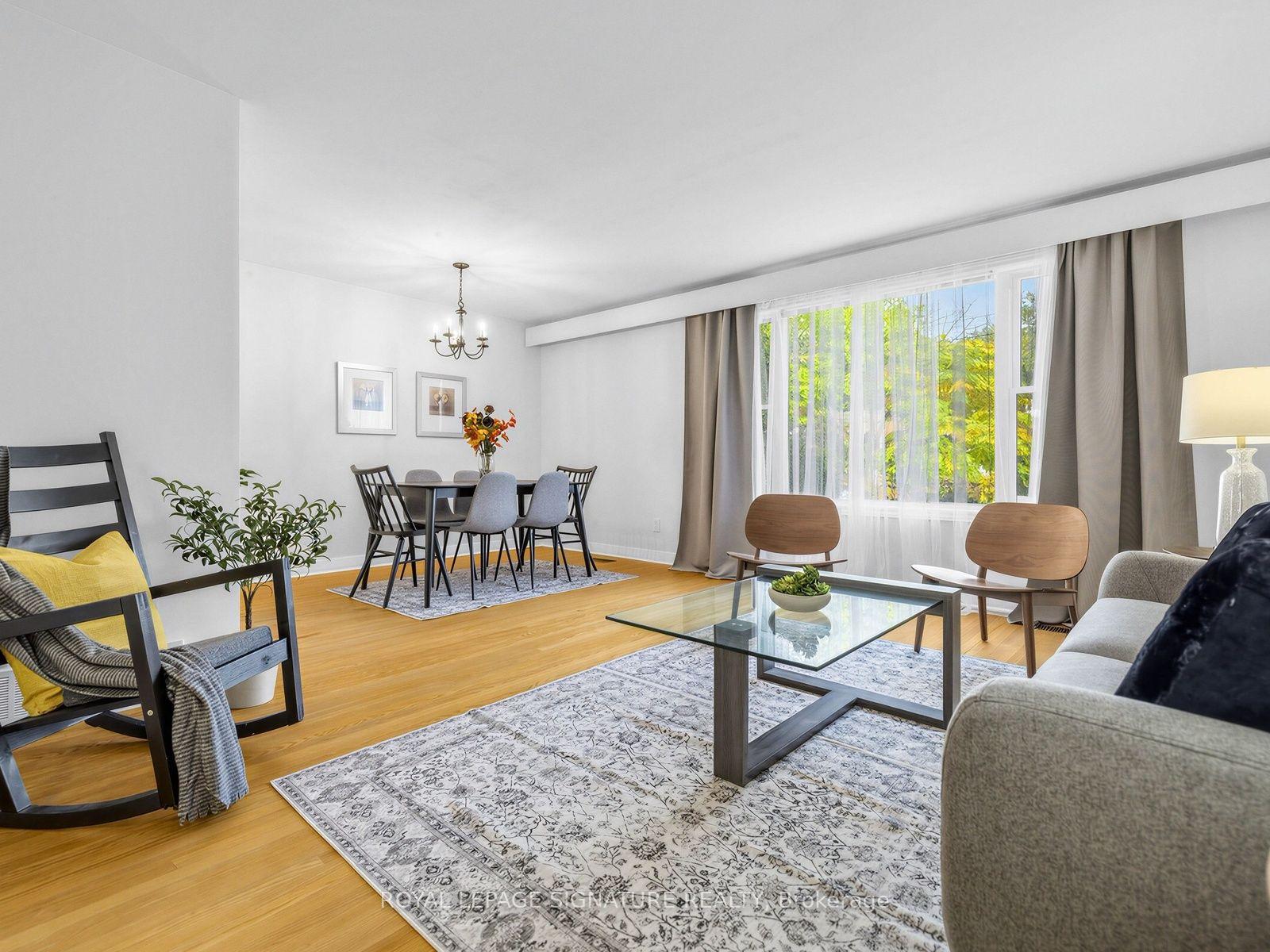 Photo 5 of 165 Wedgewood Drive, North York, Newtonbrook East — HOMEH