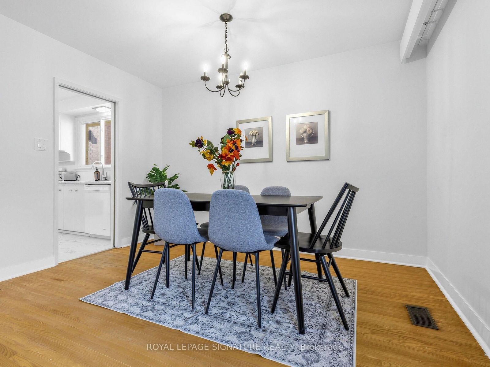Photo 11 of 165 Wedgewood Drive, North York, Newtonbrook East — HOMEH
