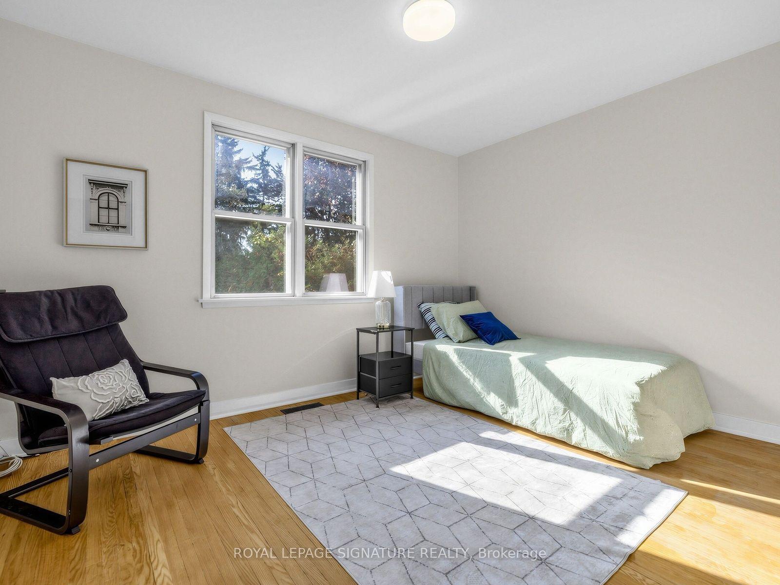 Photo 21 of 165 Wedgewood Drive, North York, Newtonbrook East — HOMEH