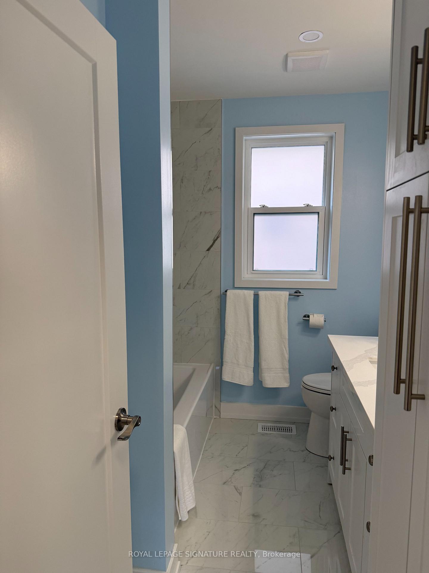 Photo 22 of 165 Wedgewood Drive, North York, Newtonbrook East — HOMEH
