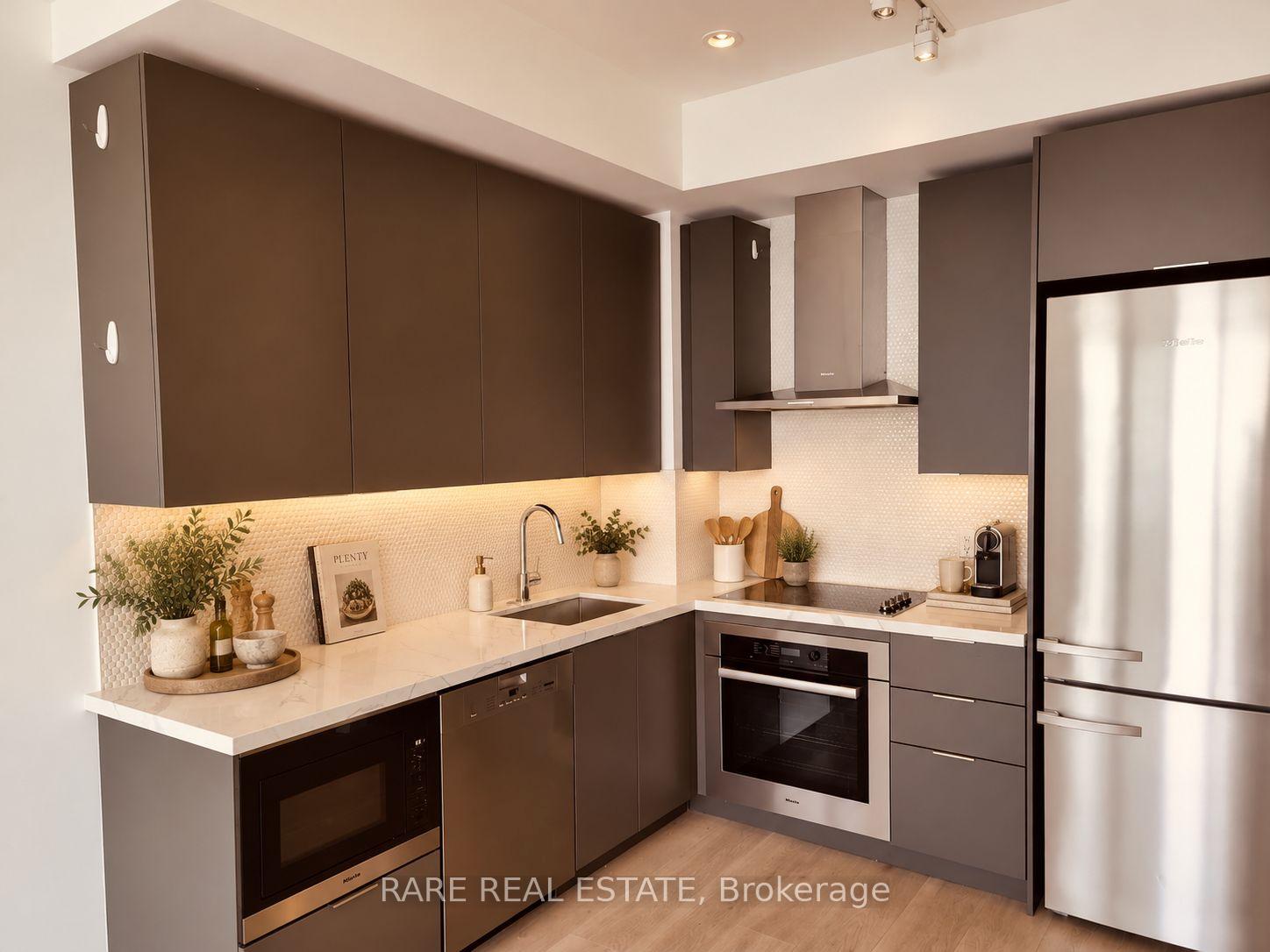 Photo 3 of Unit Lph06A, 30 Shore Breeze Drive, Etobicoke, Mimico — HOMEH