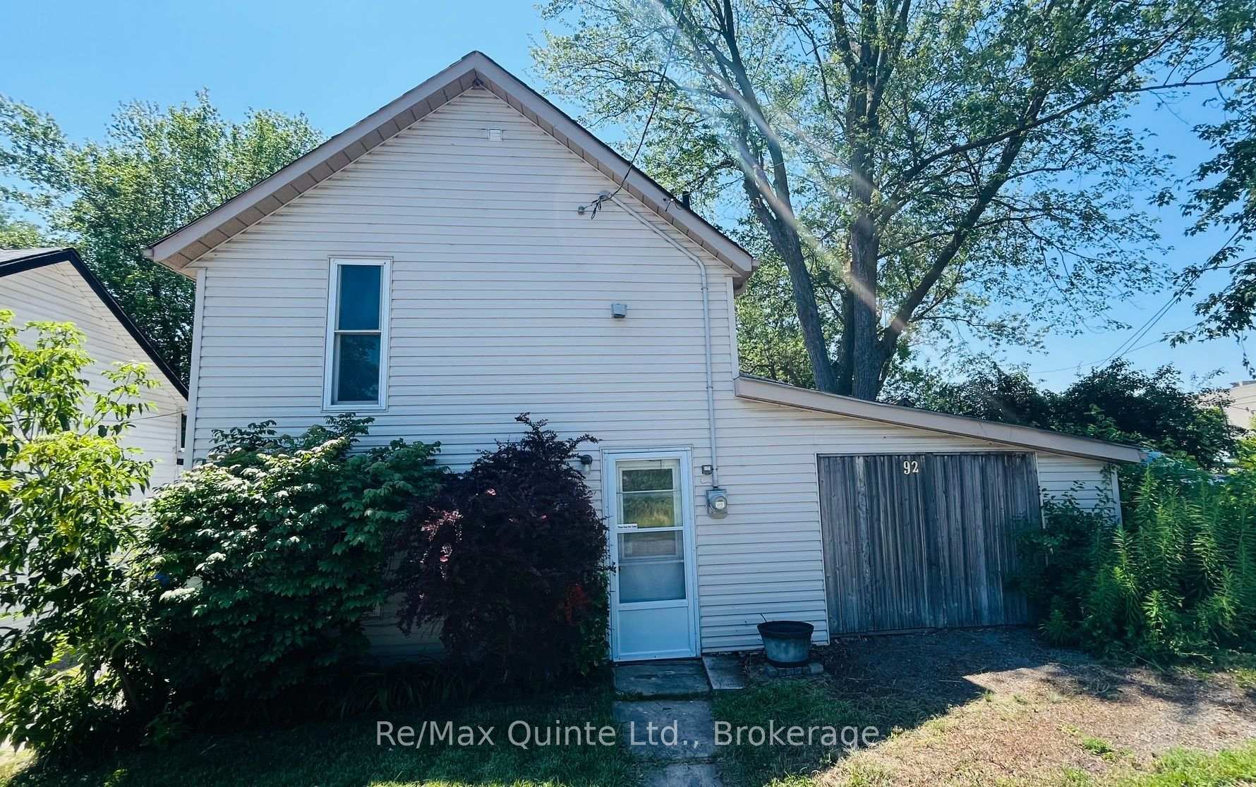 Photo of 92 Foster Avenue S