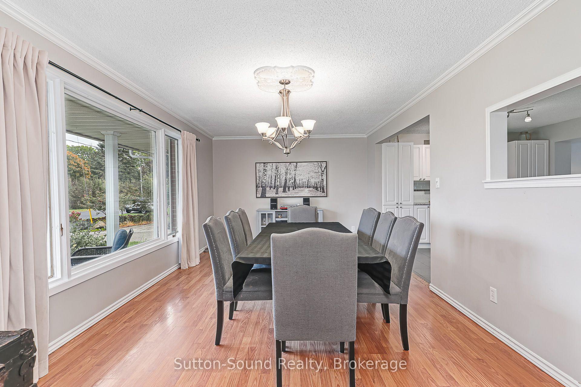 Photo 8 of 48 Union Street, Meaford — HOMEH
