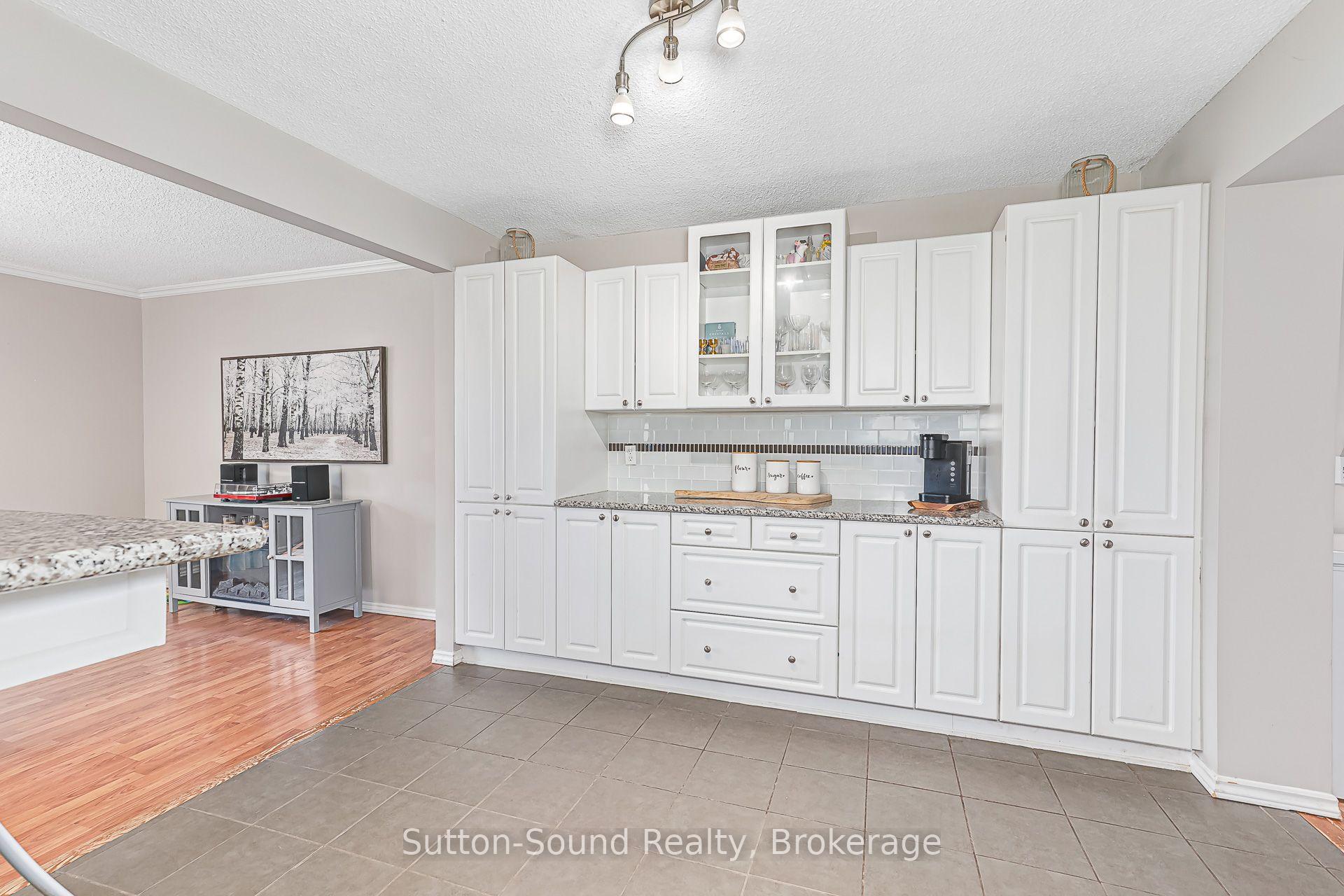 Photo 11 of 48 Union Street, Meaford — HOMEH