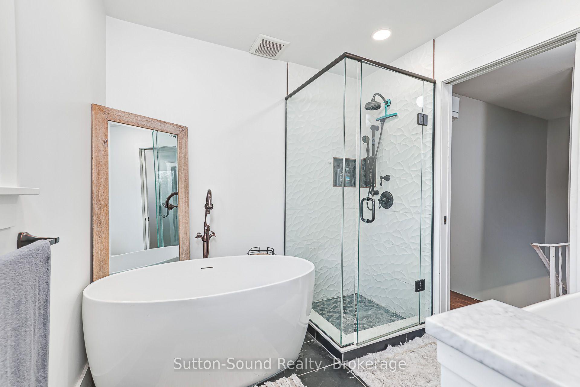Photo 23 of 48 Union Street, Meaford — HOMEH