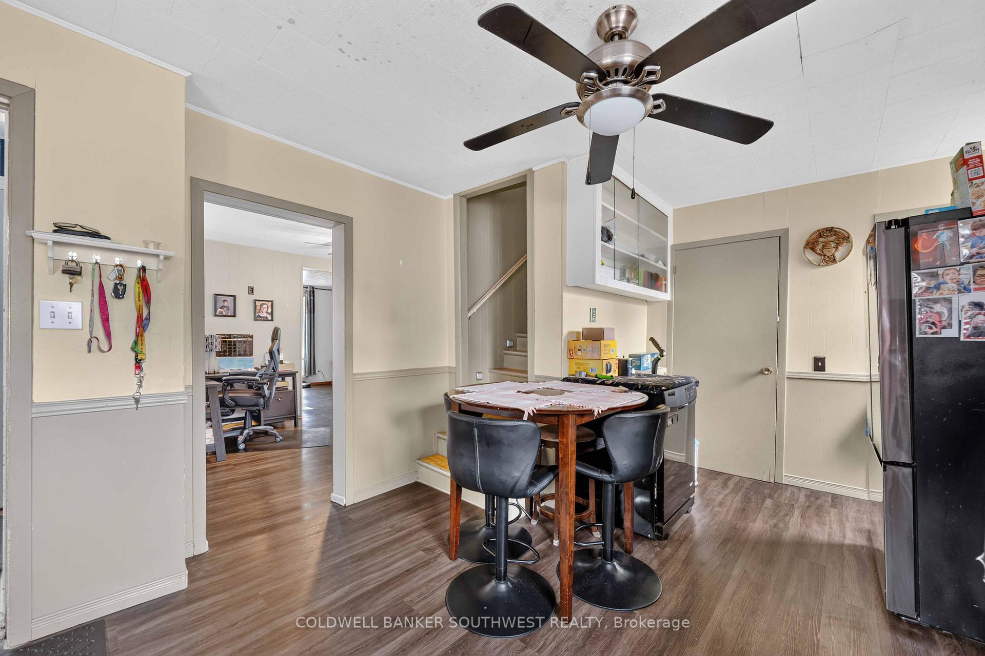 Photo 11 of 265 Maxwell Street, Sarnia — HOMEH