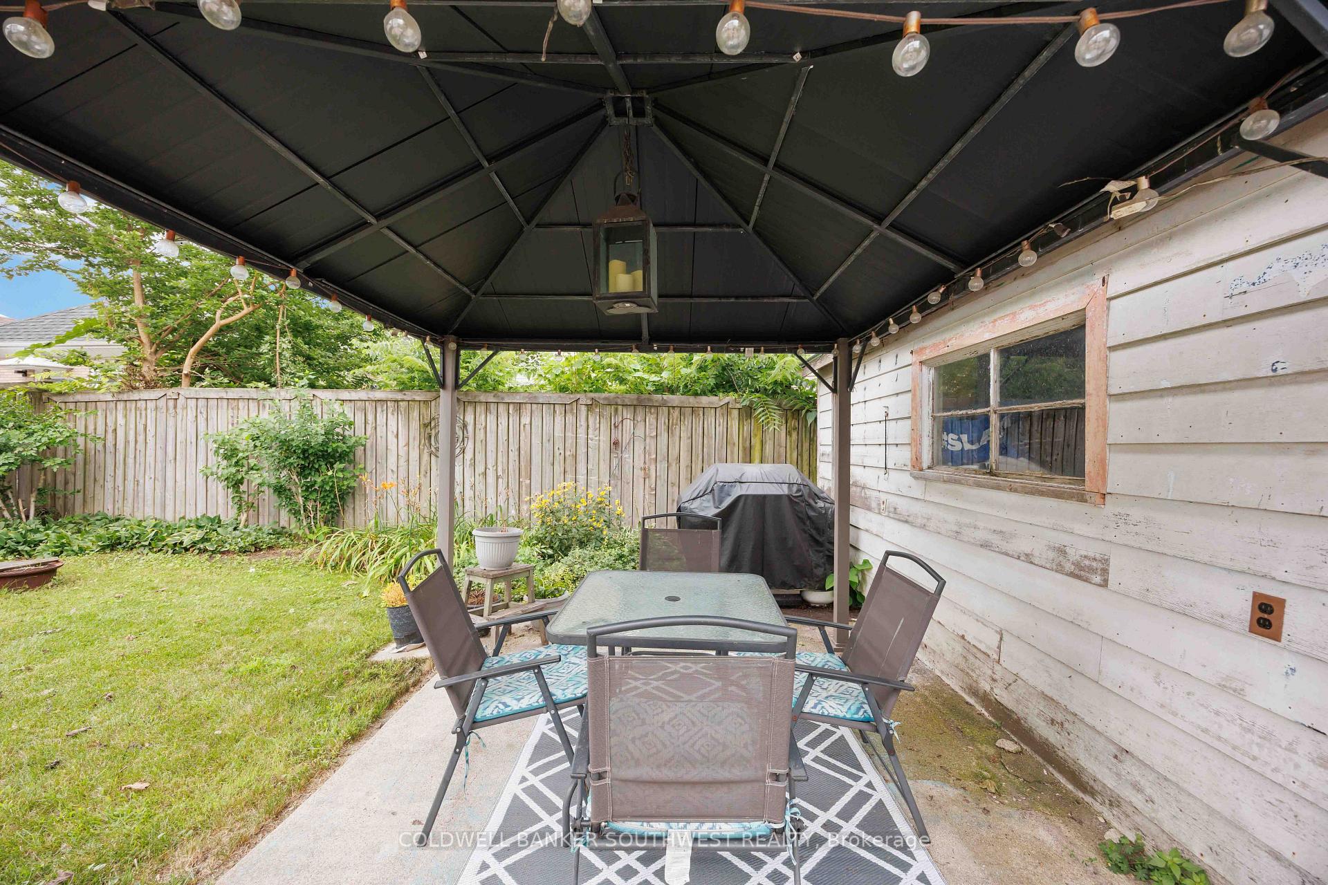 Photo 29 of 265 Maxwell Street, Sarnia — HOMEH