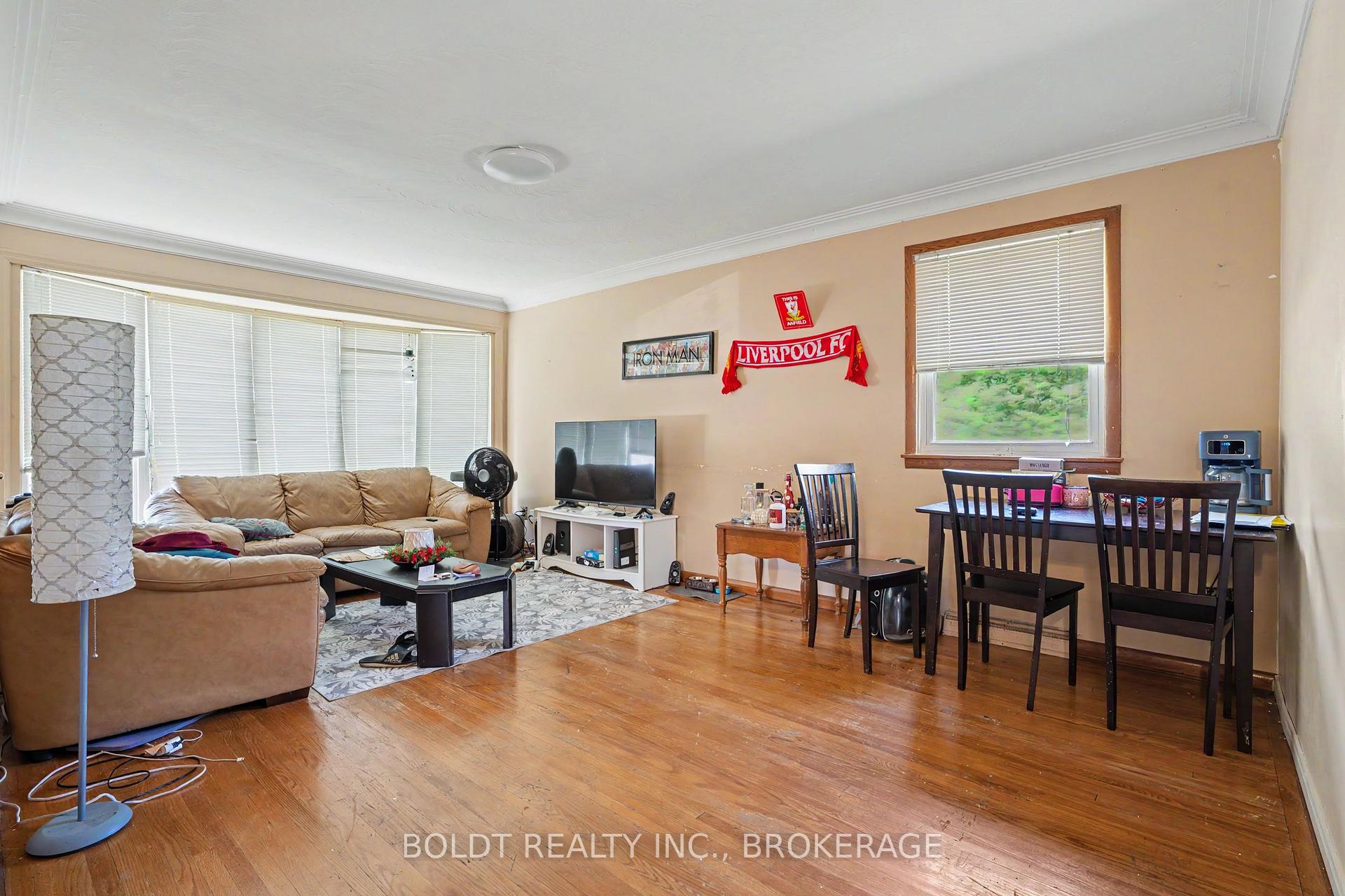Photo 2 of 5568 Drummond Road, Niagara Falls, Hospital — HOMEH