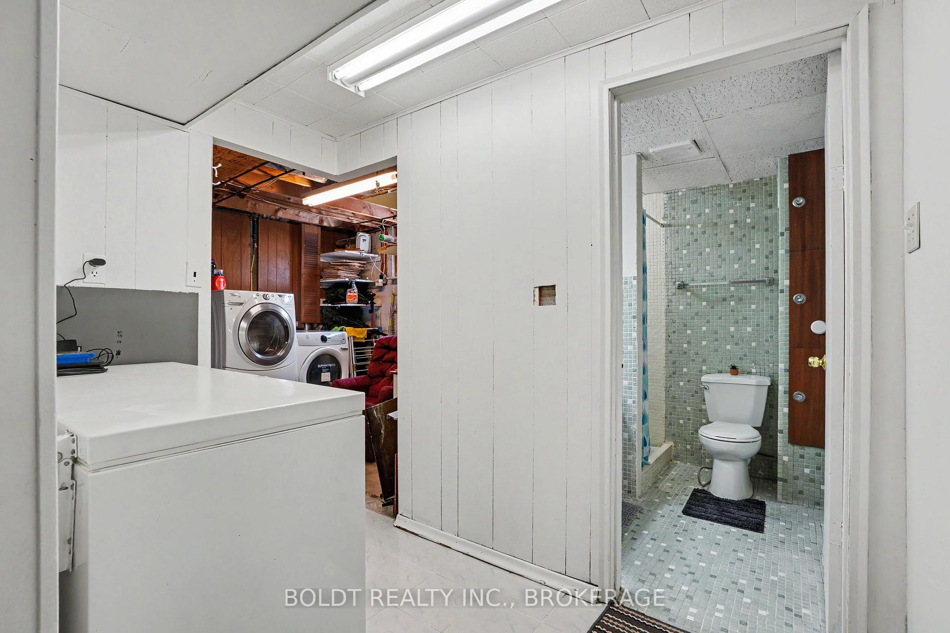 Photo 11 of 5568 Drummond Road, Niagara Falls, Hospital — HOMEH