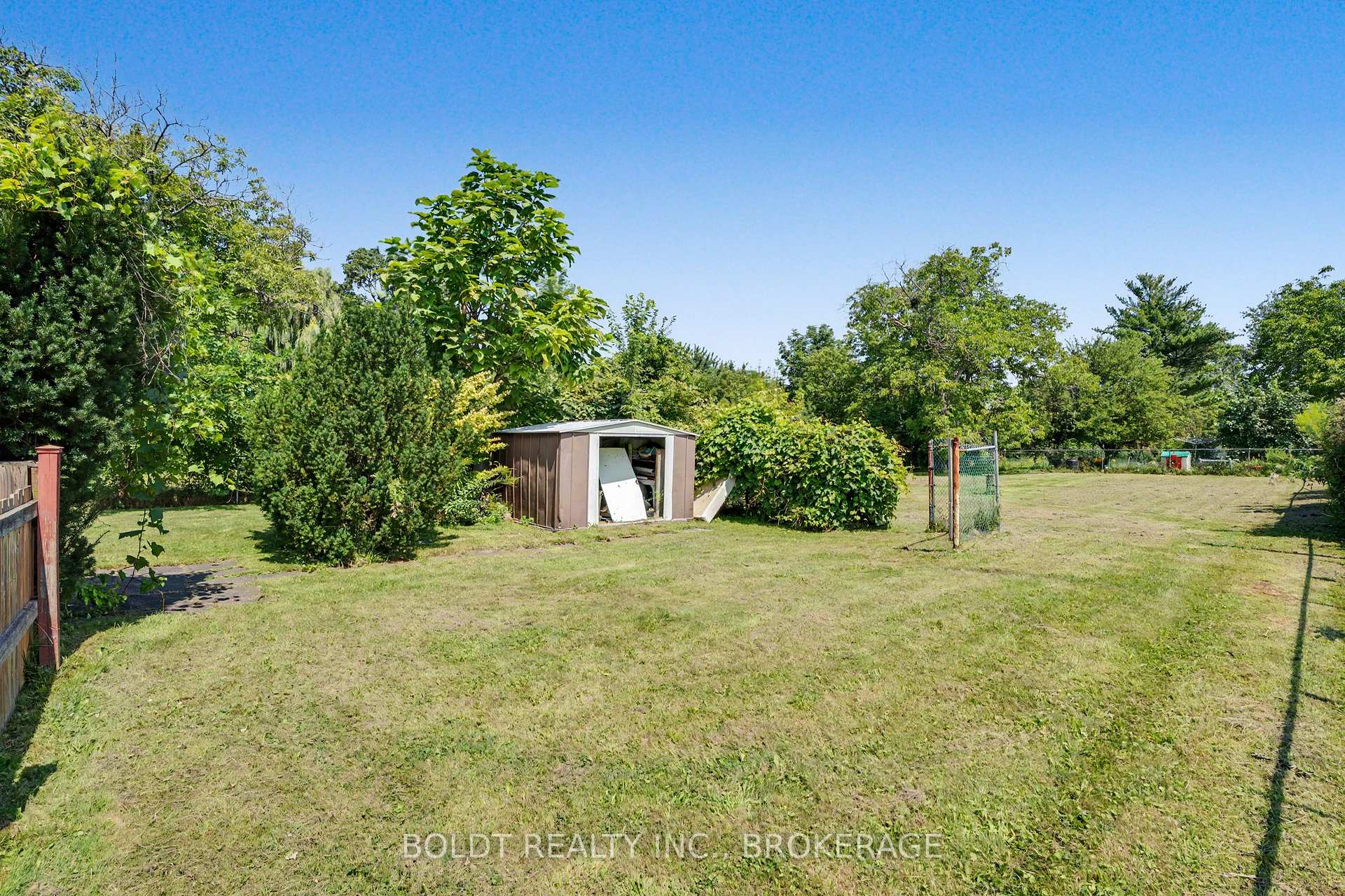 Photo 16 of 5568 Drummond Road, Niagara Falls, Hospital — HOMEH