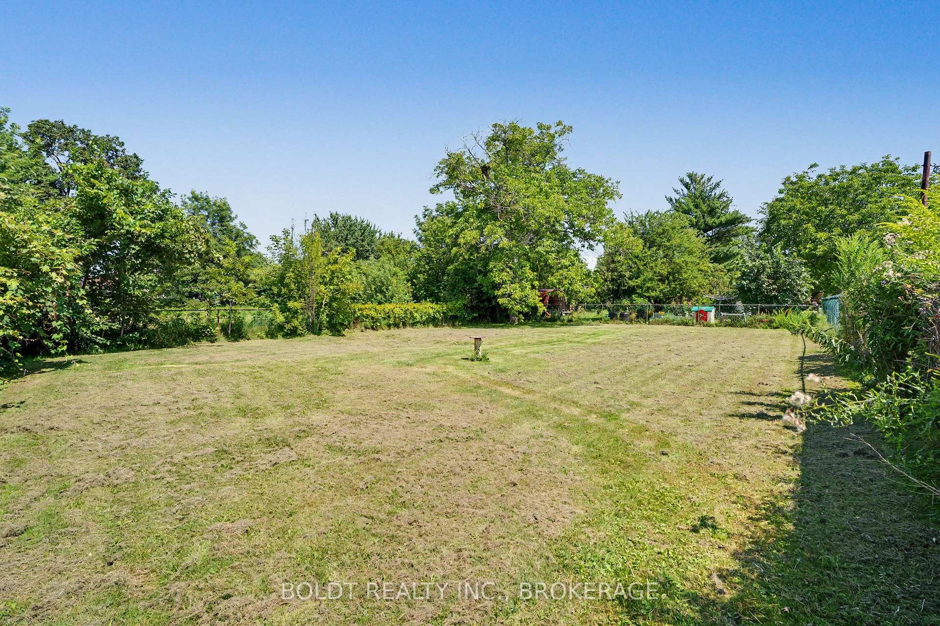 Photo 18 of 5568 Drummond Road, Niagara Falls, Hospital — HOMEH