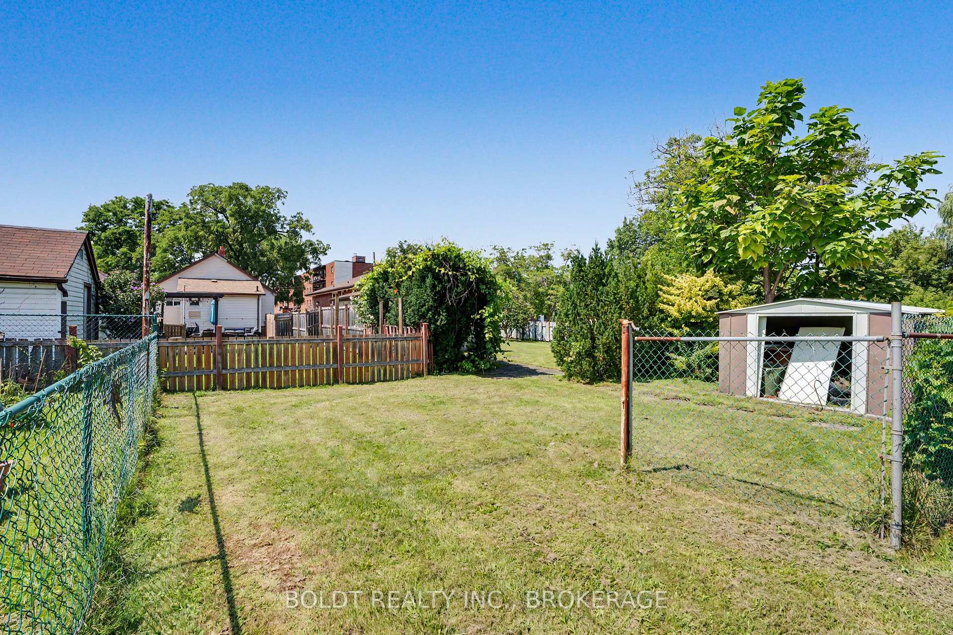Photo 19 of 5568 Drummond Road, Niagara Falls, Hospital — HOMEH