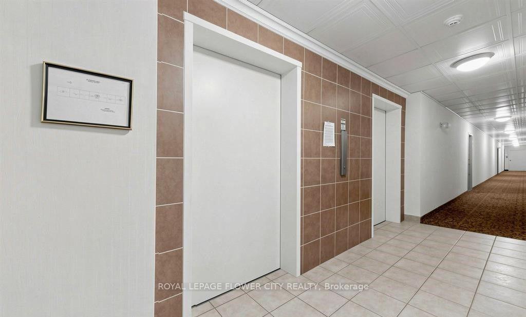 Photo 14 of Unit 413, 455 Sentinel Road, North York, York University Heights — HOMEH