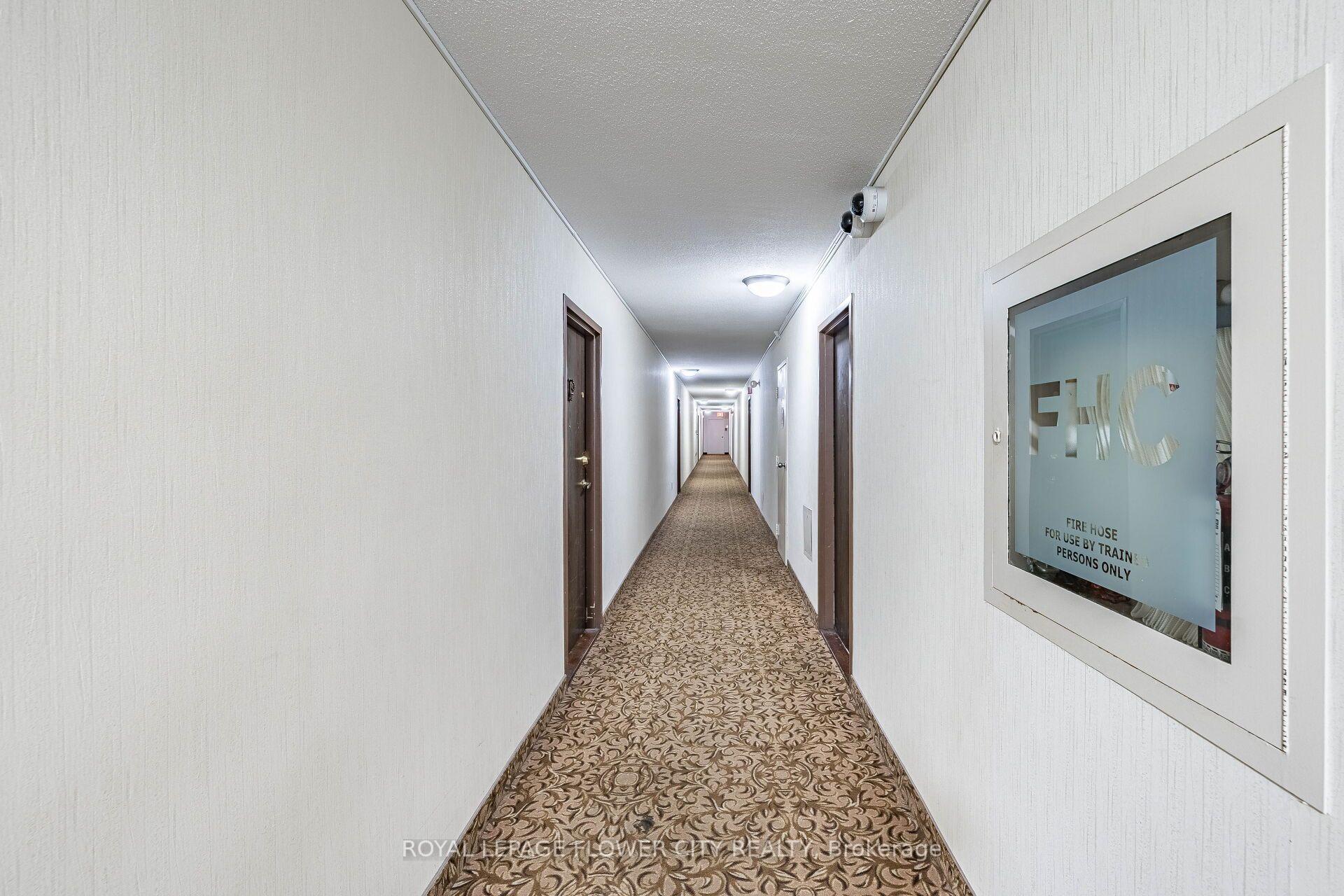 Photo 17 of Unit 413, 455 Sentinel Road, North York, York University Heights — HOMEH